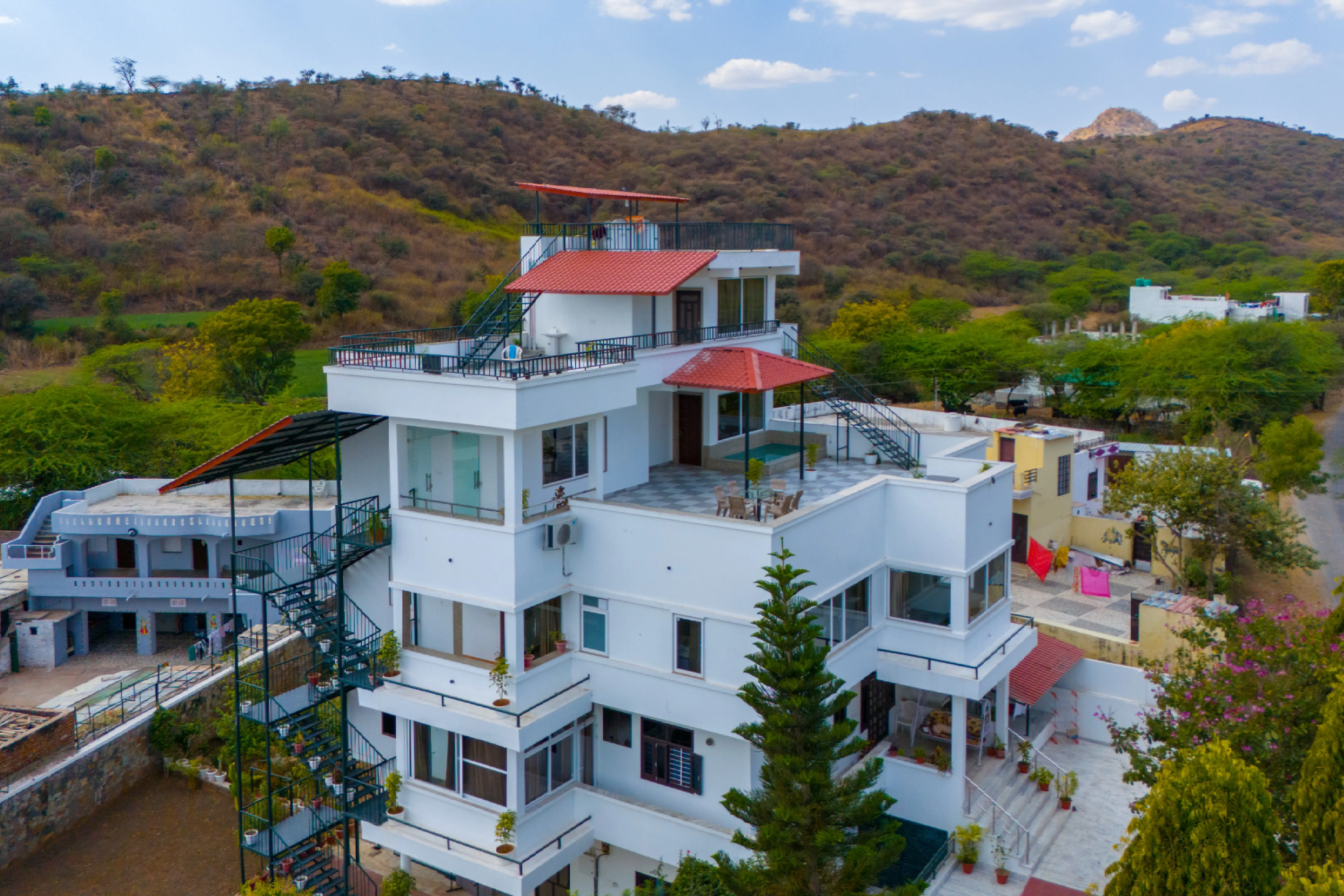 Kasturi Villa | 4-BHK Pet-Friendly Villa With Views of Sajjangarh Palace