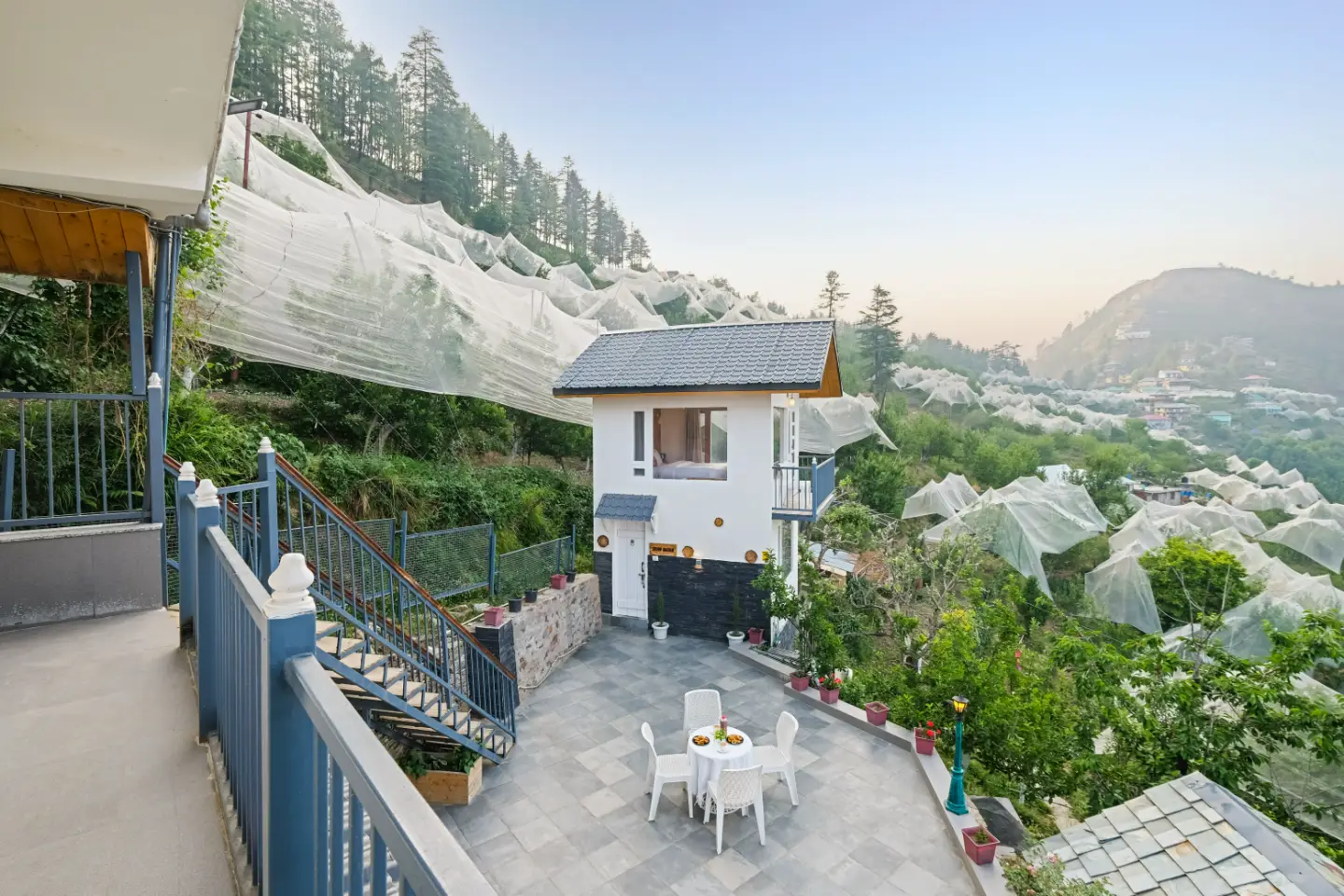 Theog 2BHK Loft with Patio