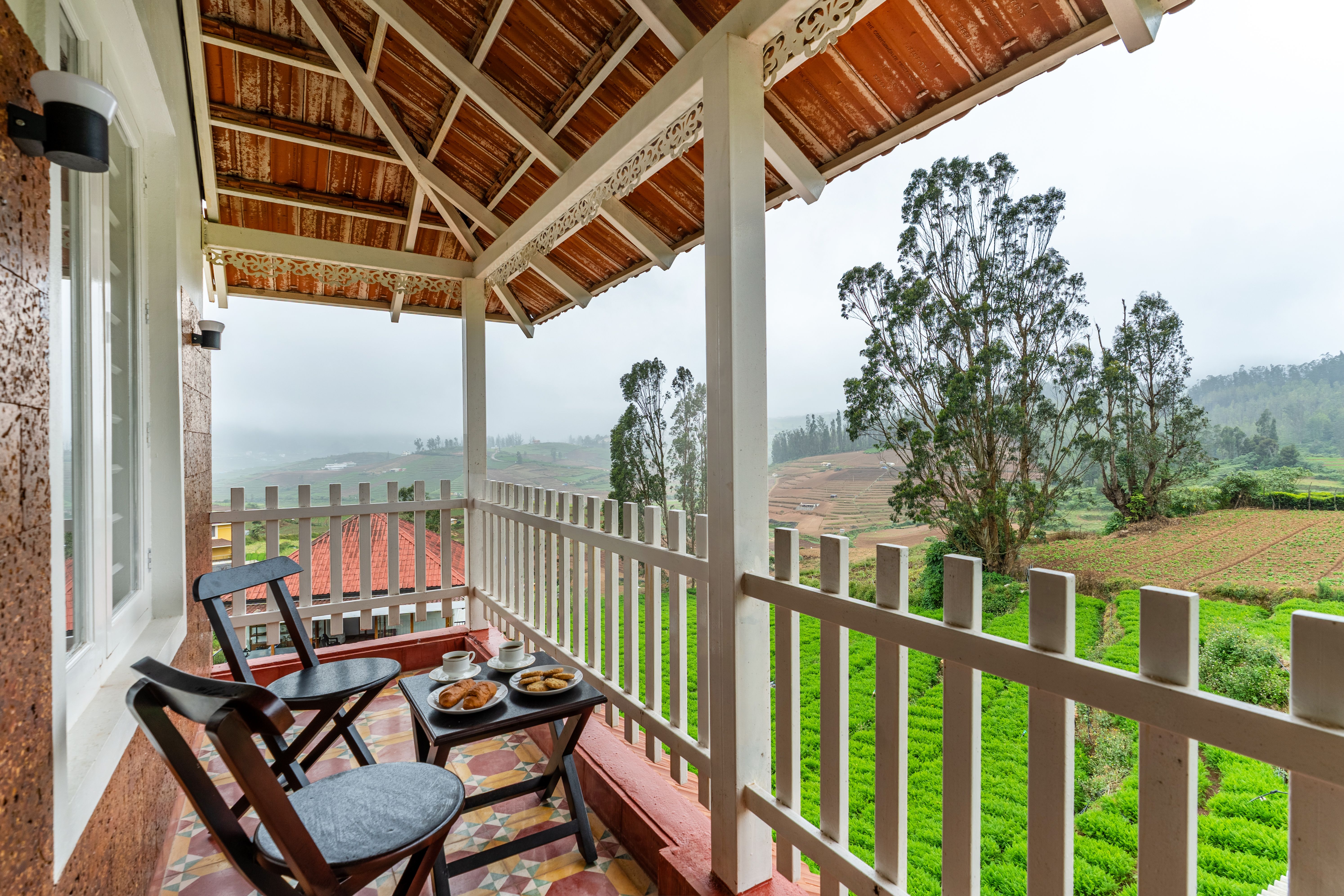 Mihirika’s Nirvana | 5-BHK With Garden, Gazebo, Bonfire Pit & Scenic Views; Near Karnataka Garden