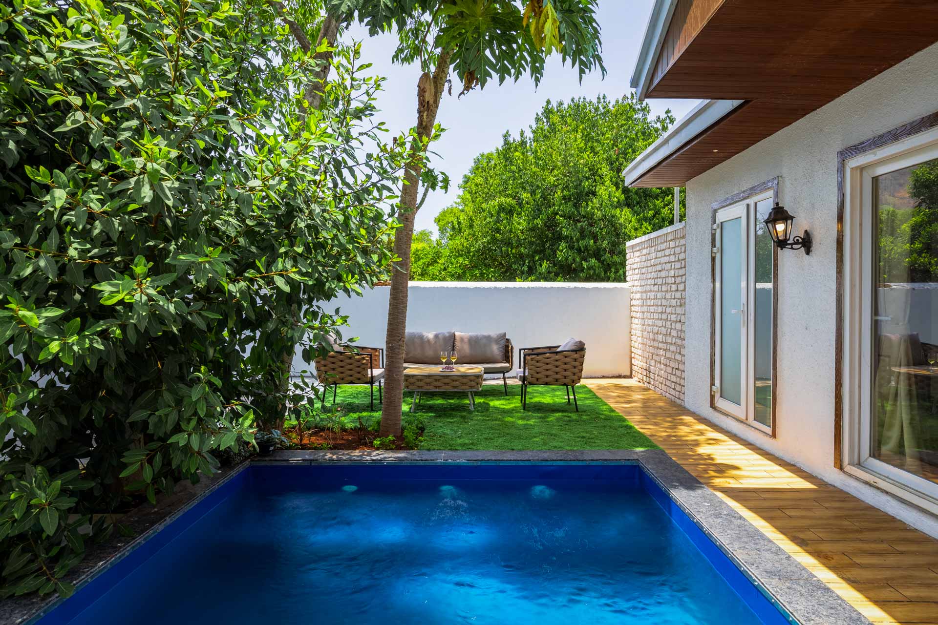 The Five Oaks - Image 4