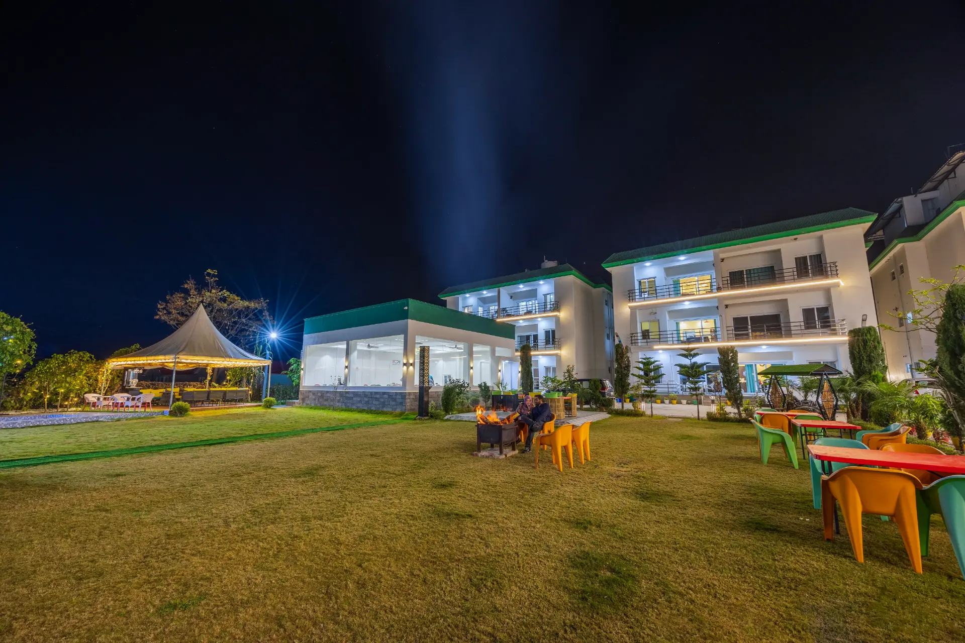 Kingdom Heartz | Cosy Pet-friendly Studio Apartment With Balcony, Common Pool, Common Garden & Restaurant - Image 5