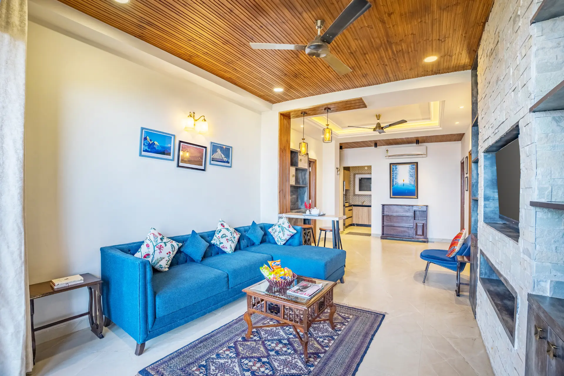 Skyline Ridge | Elegant 3-BHK Apt With Scenic Views - Image 5