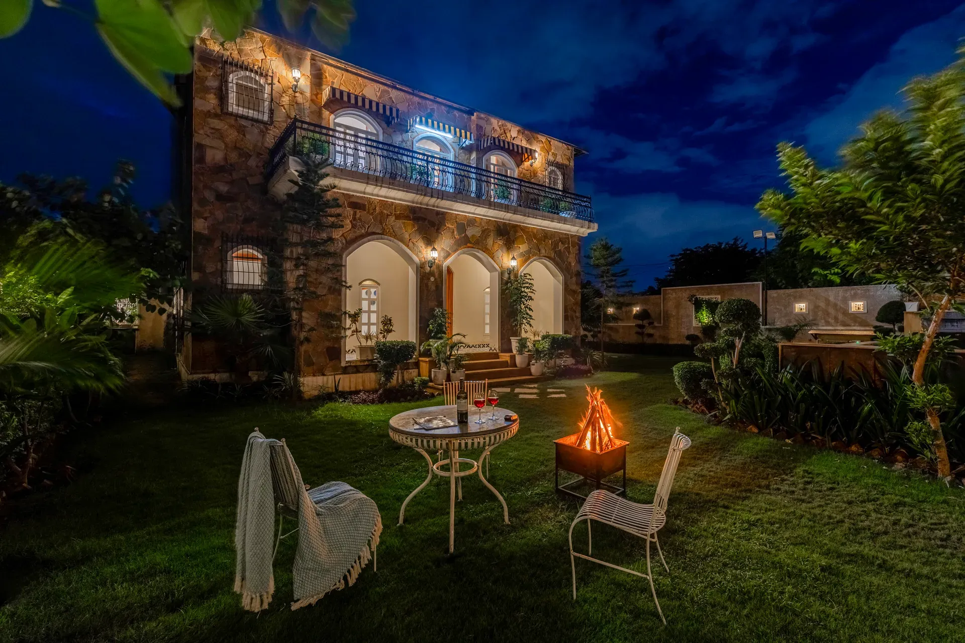 Oakwood Mansion | 7-BHK | 2 Cottages |1 Villa | Pvt Pools & Lush Garden | Party Halls - Image 5