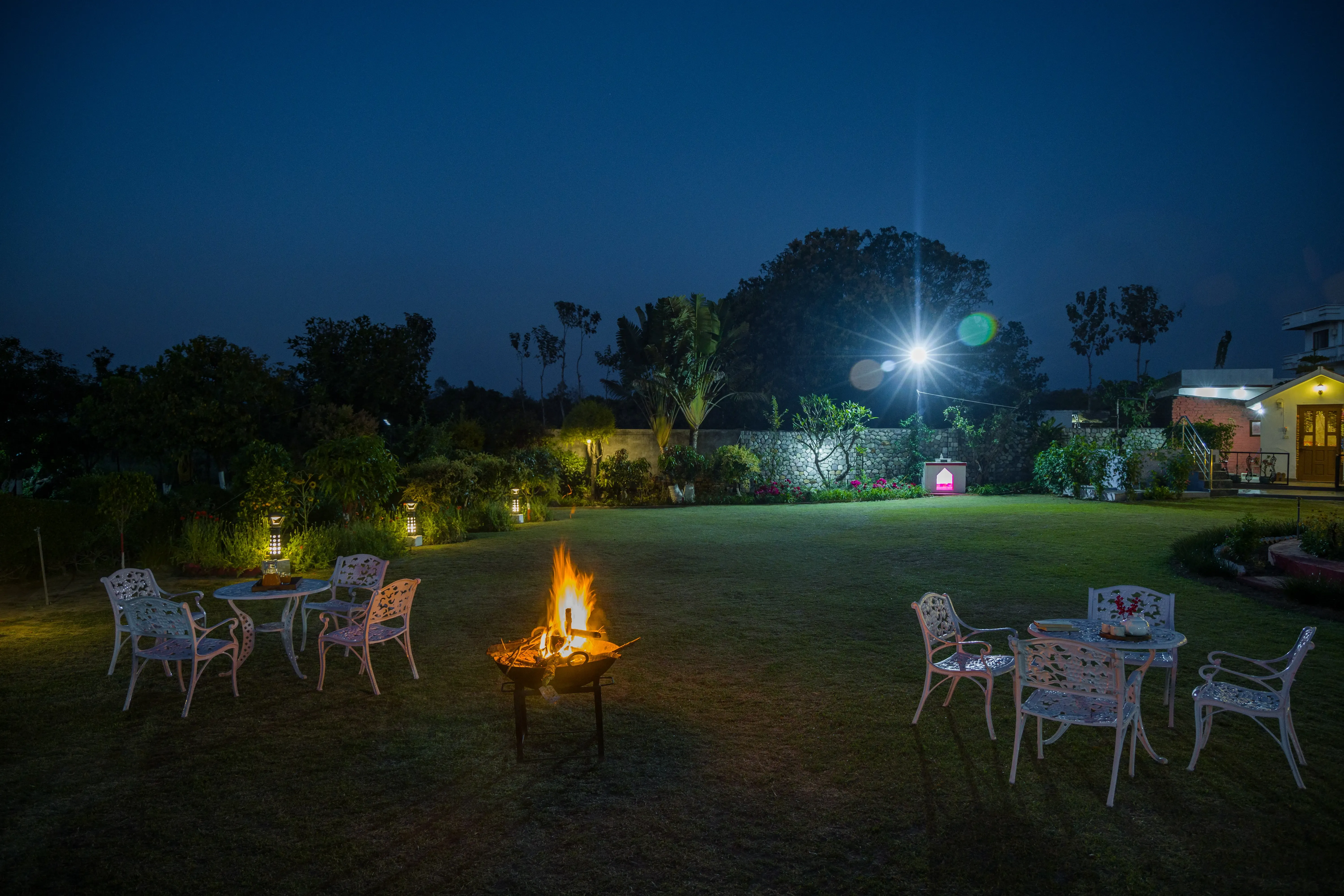 Farm Naturelle | Pet-friendly 3-BHK Farmhouse Near Jim Corbett With Garden, Terrace & Orchards 