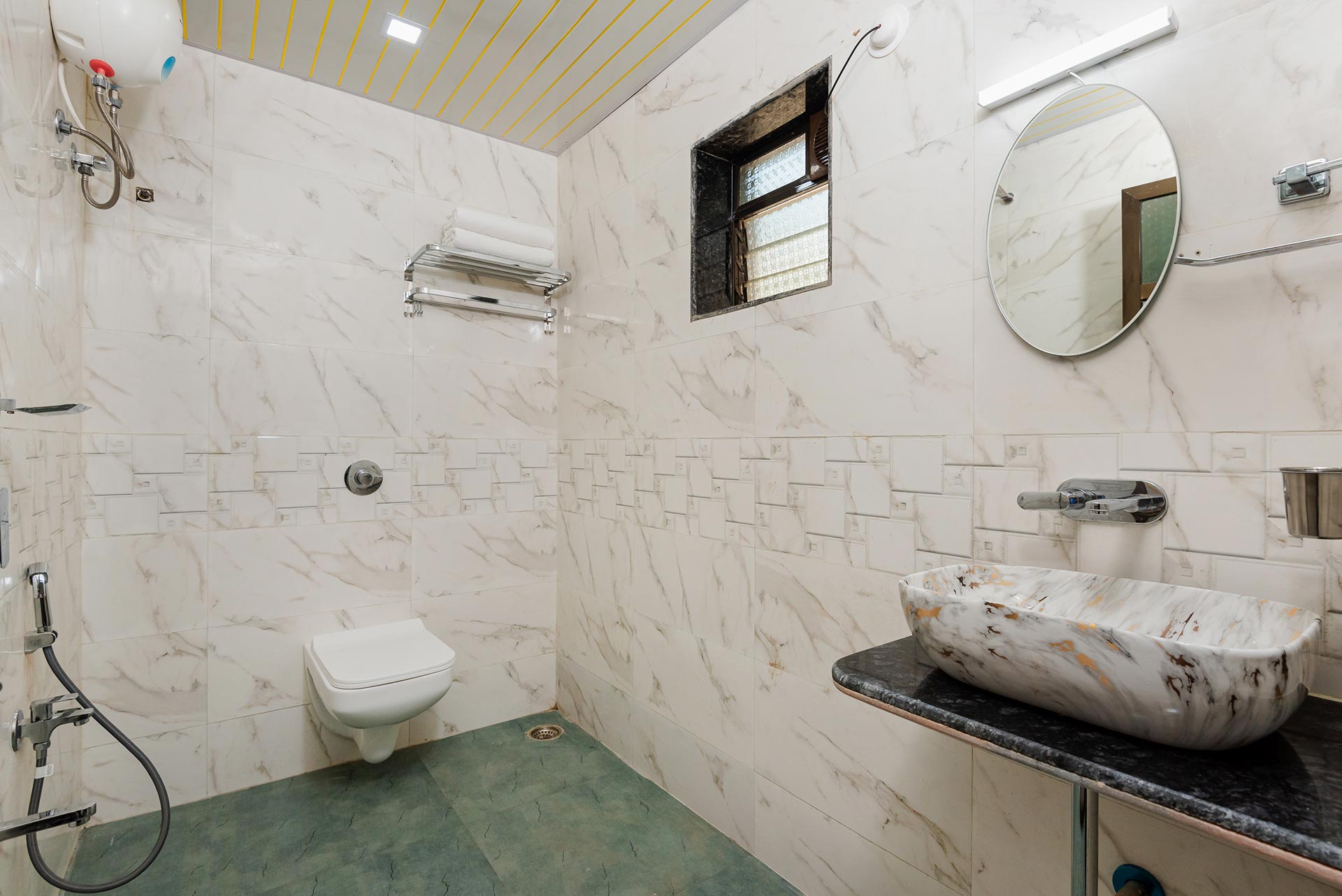 Vivid @ Mango Splash