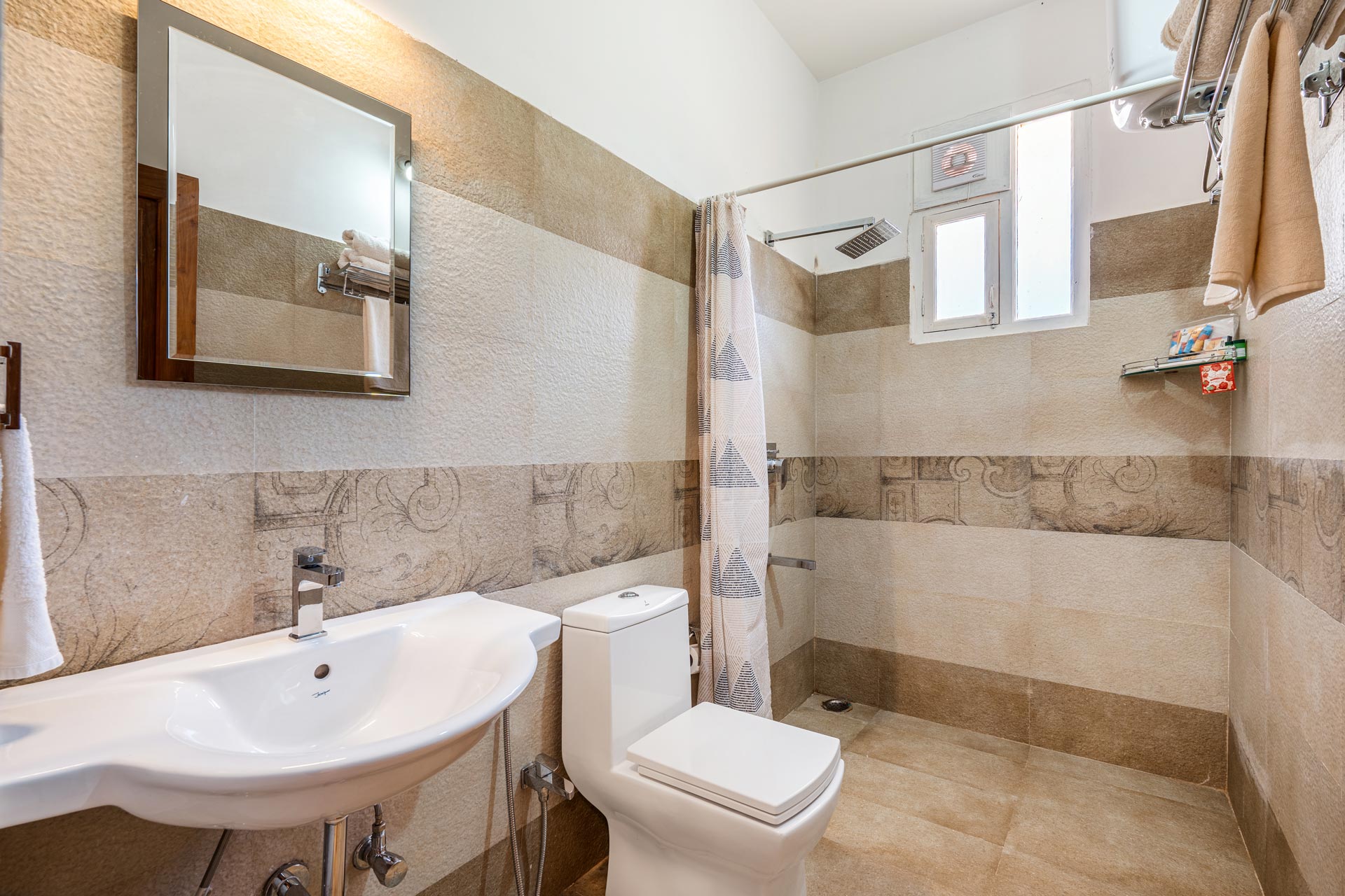 Breeze @ The West Wind