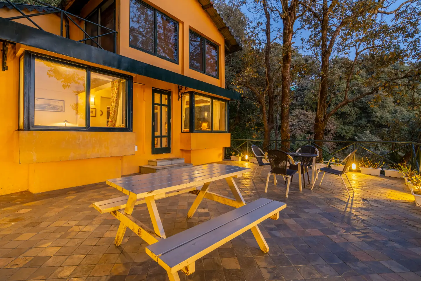 Charming Cottage - Image 2