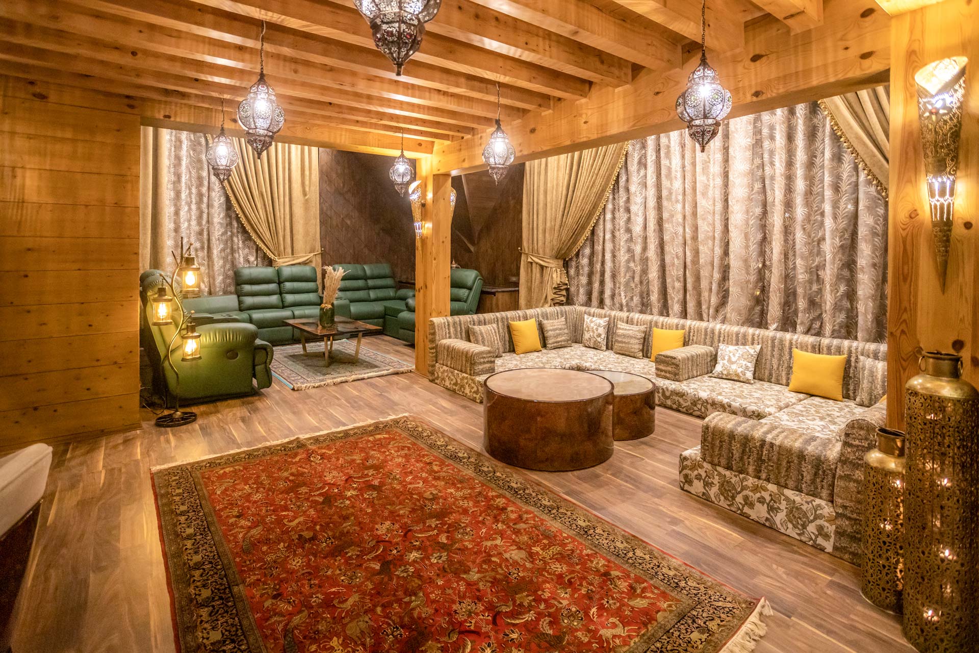 Frozen Fall - Tangmarg w/ Breakfast Included