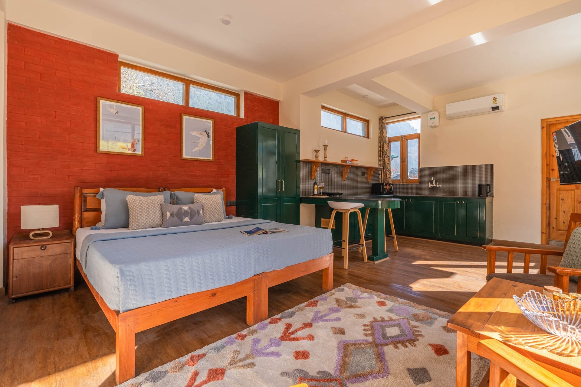 Johnson Studios - Image 2