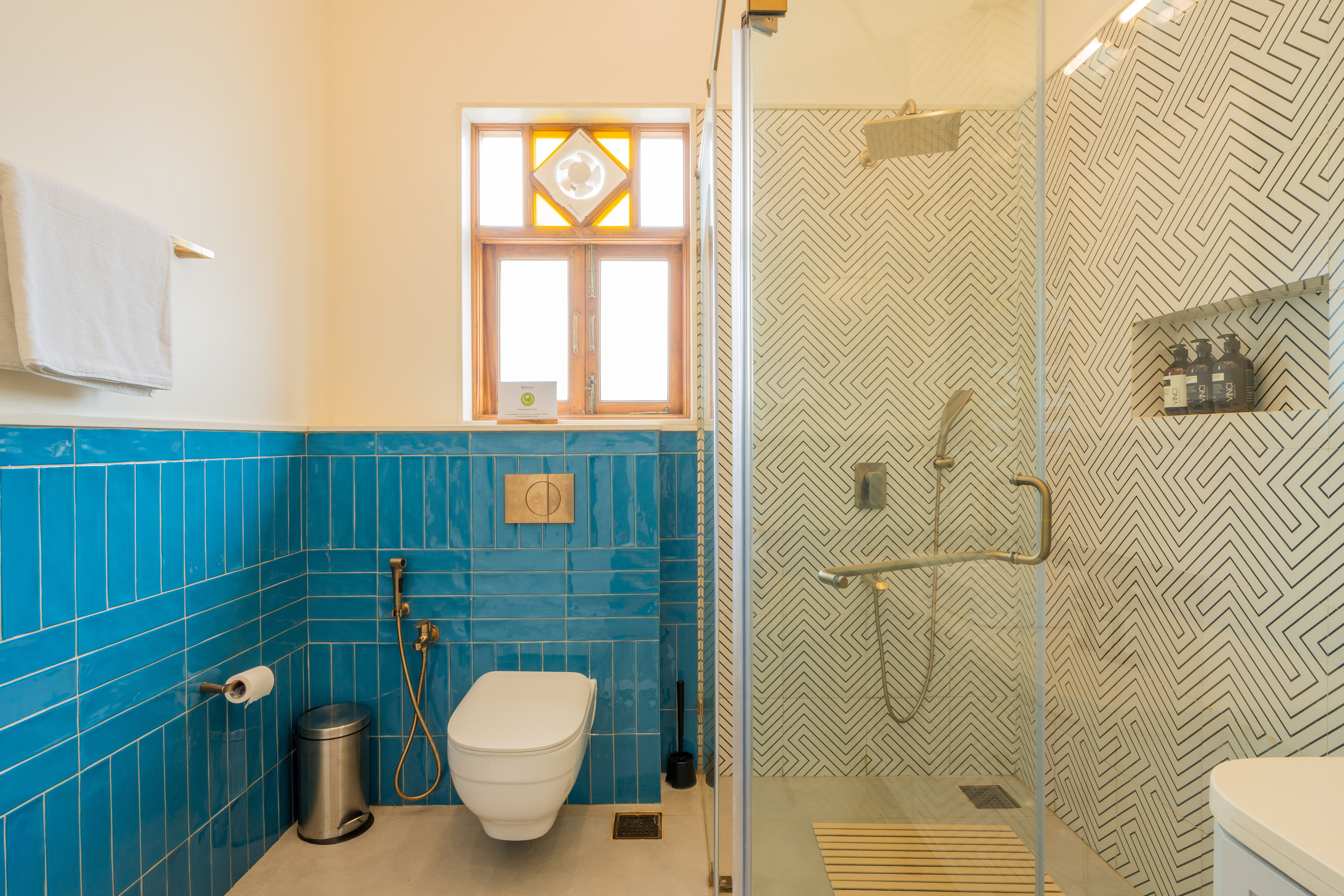 Villa Fleuve | 6-BHK Getaway By the River With Infinity Pool, Lift & Bar Lounge