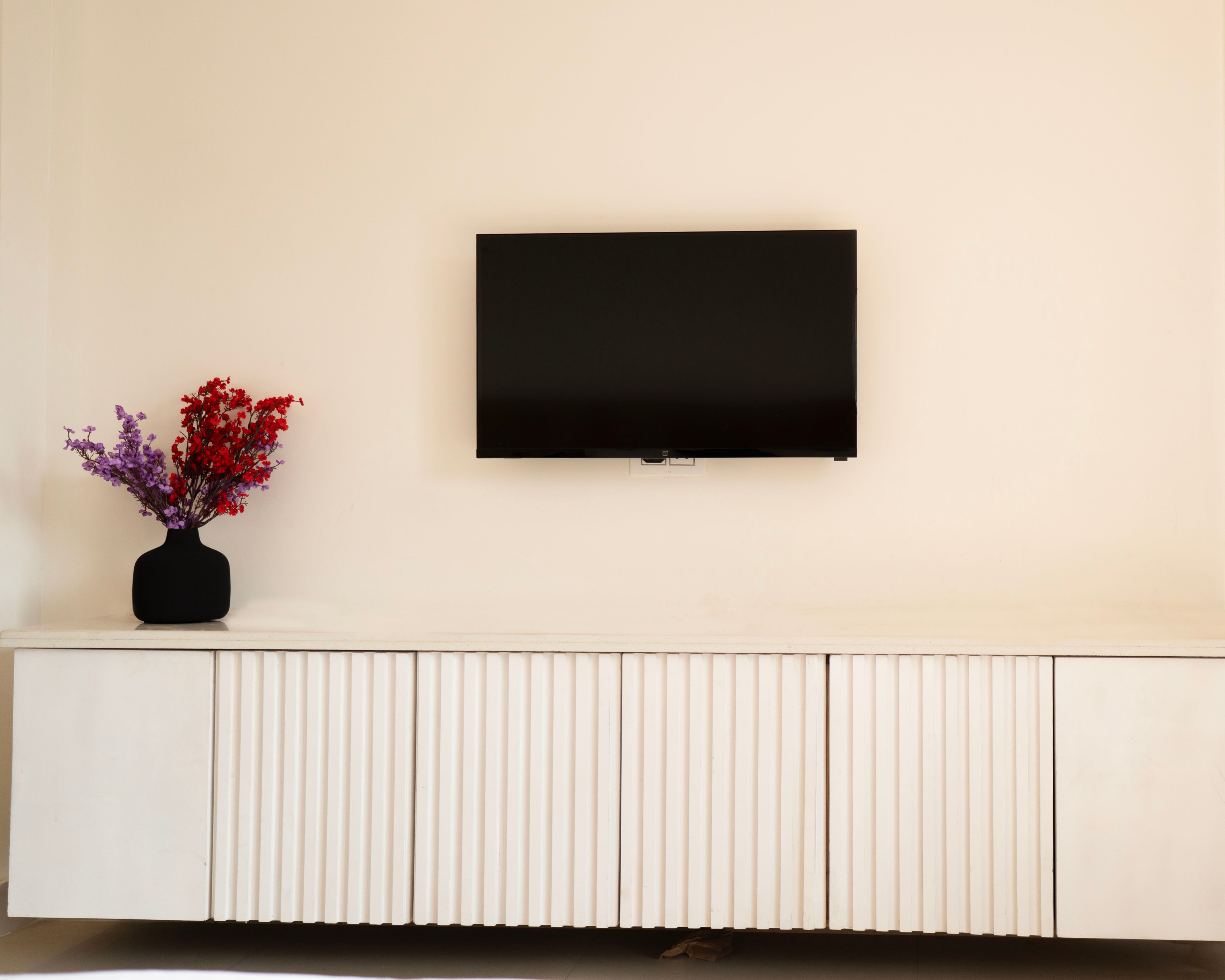 Maple House | Hillside 3-BHK Retreat with Private Pool, Jacuzzi, Open Pizzeria & Bonfire Area