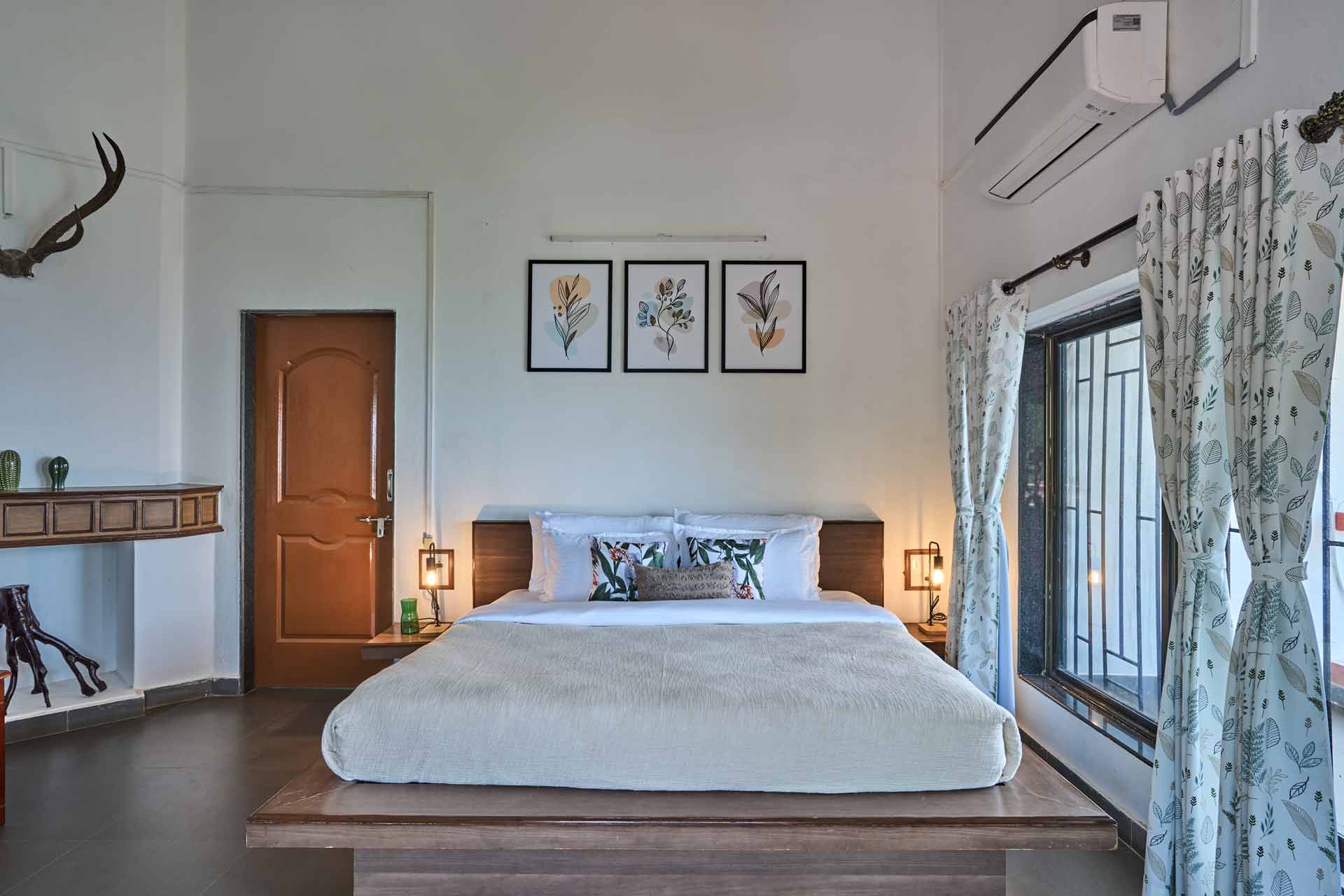 Cliffhanger Solitude - Gaganbawada