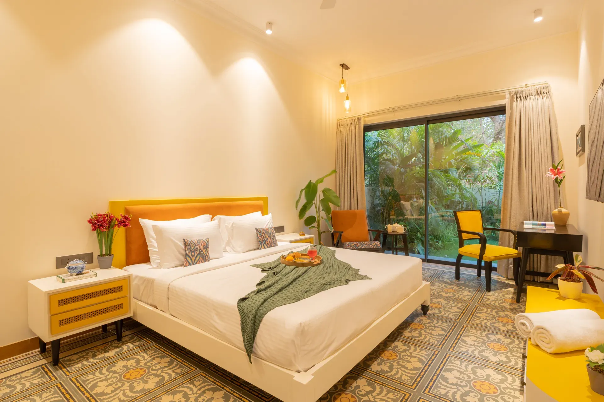 Laguna Echo | Serene Pet-friendly 3-BHK Retreat With Private Pool & Garden Near Anjuna Beach