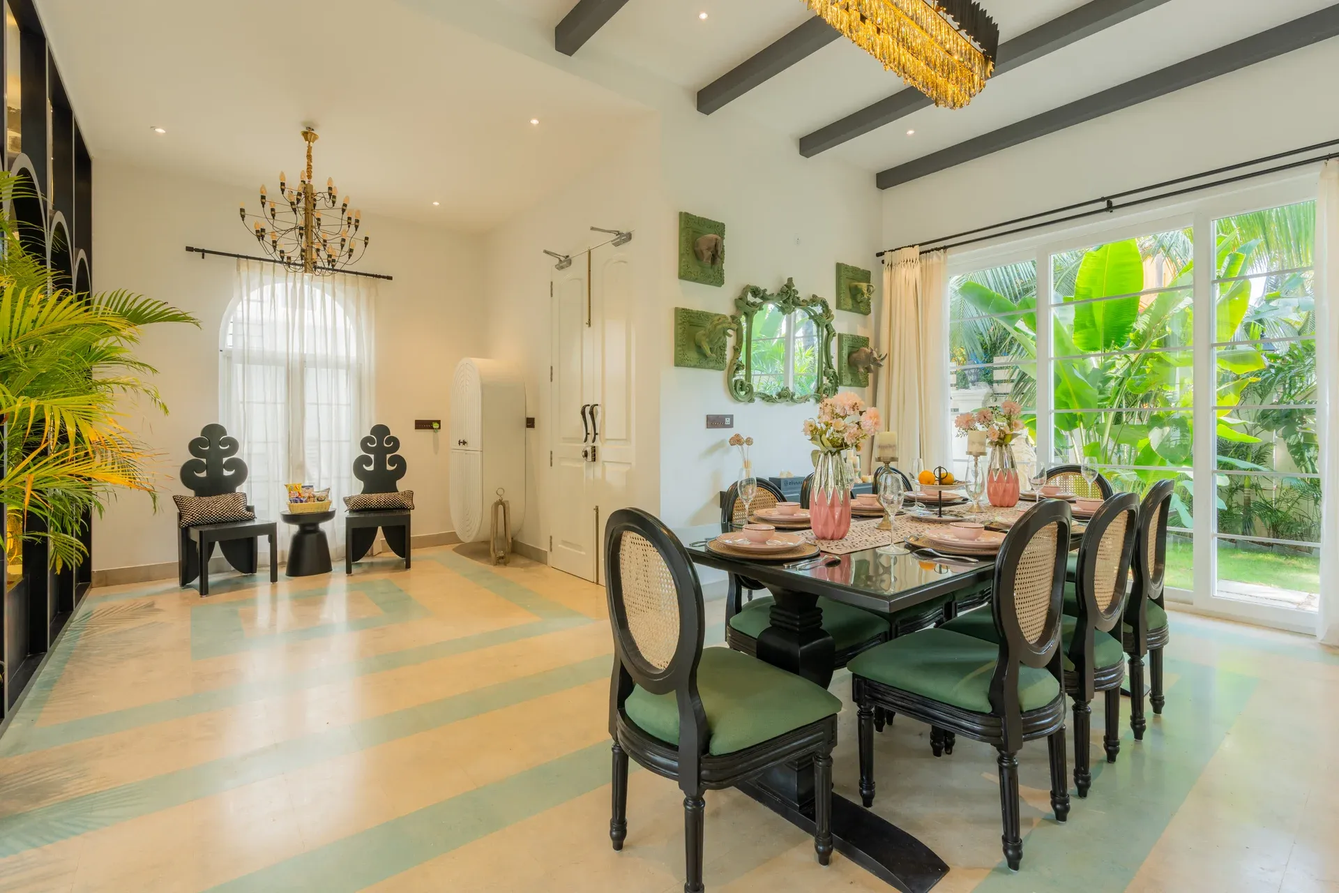 YashGeet Villa | 4-BHK | Pvt Pool | Terrace | Garden | Jacuzzi