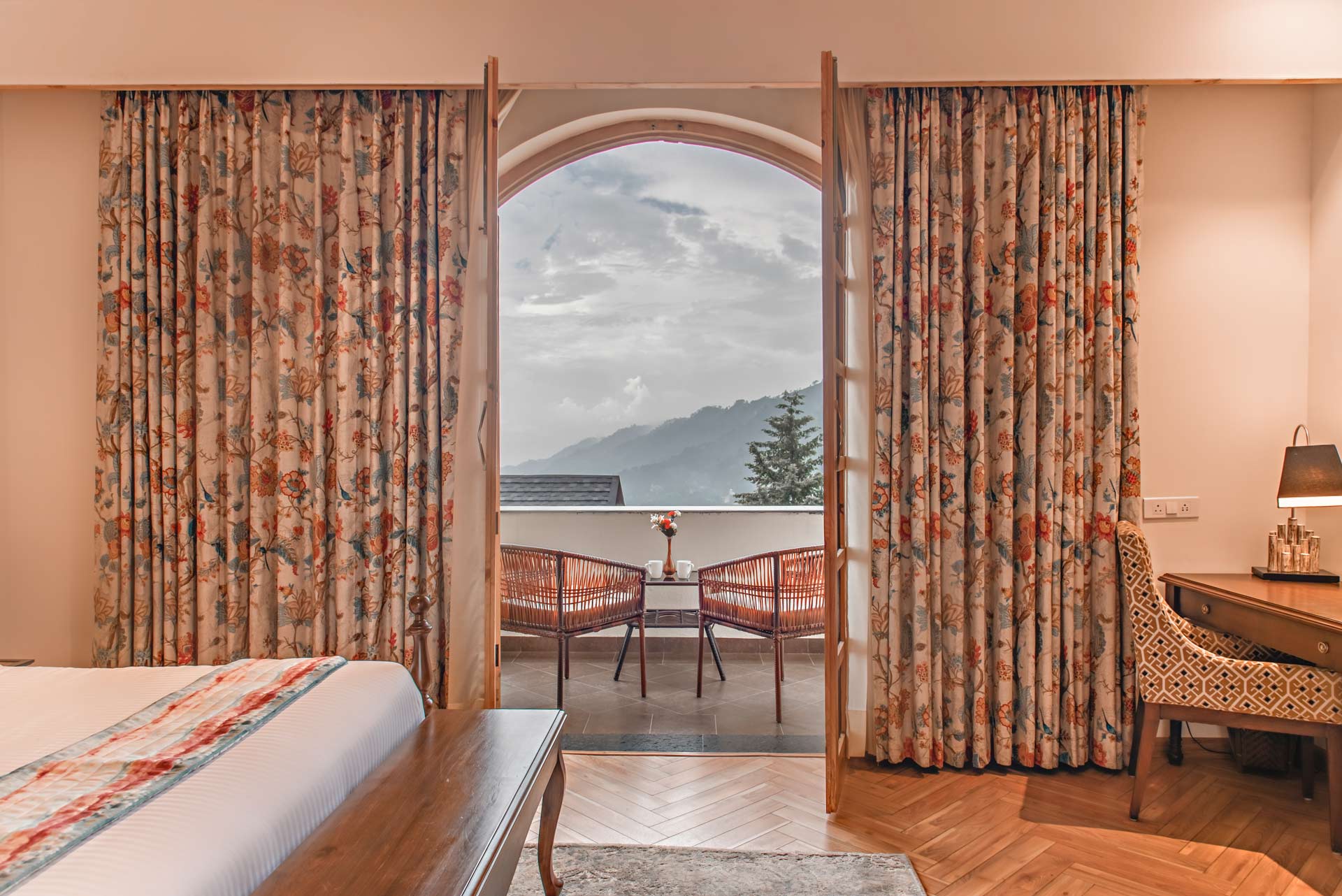 Jolene @ Sylvana Villas - Image 4