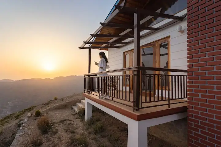 Peaceful Horizon: A Rustic Getaway In Chakrata