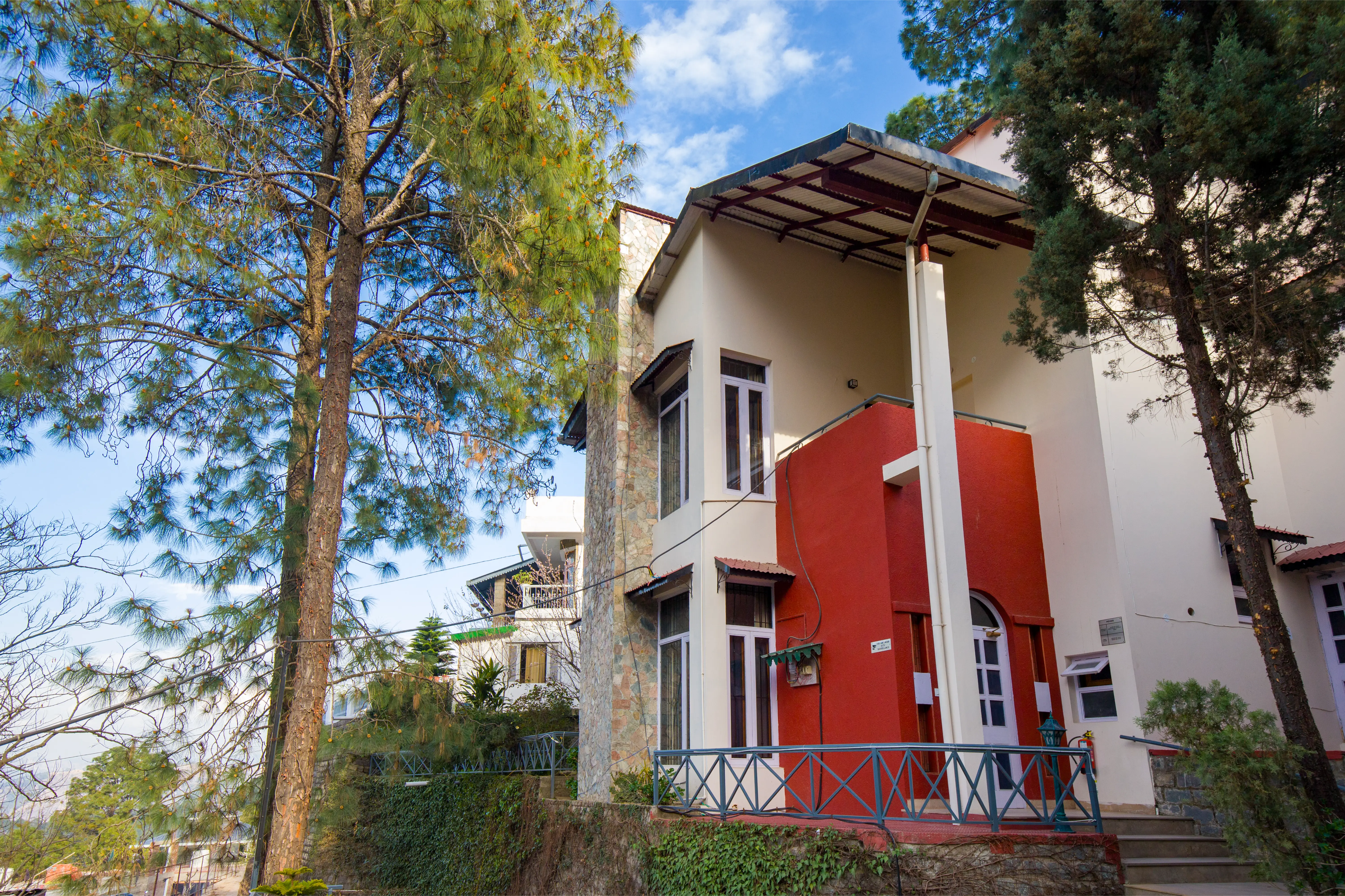 Mehar Villa | 3-BHK Hillside Retreat With Garden & Scenic Views