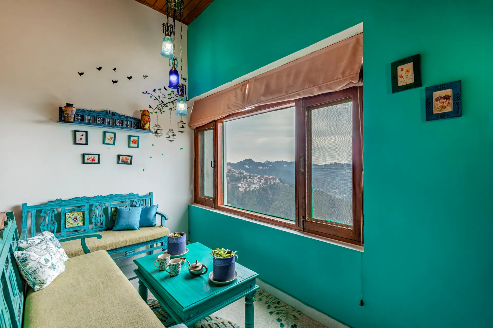 Meridian Oaks Estate | 5- Rooms | Lounge Areas | Outdoor Area With Hill Views - Image 4