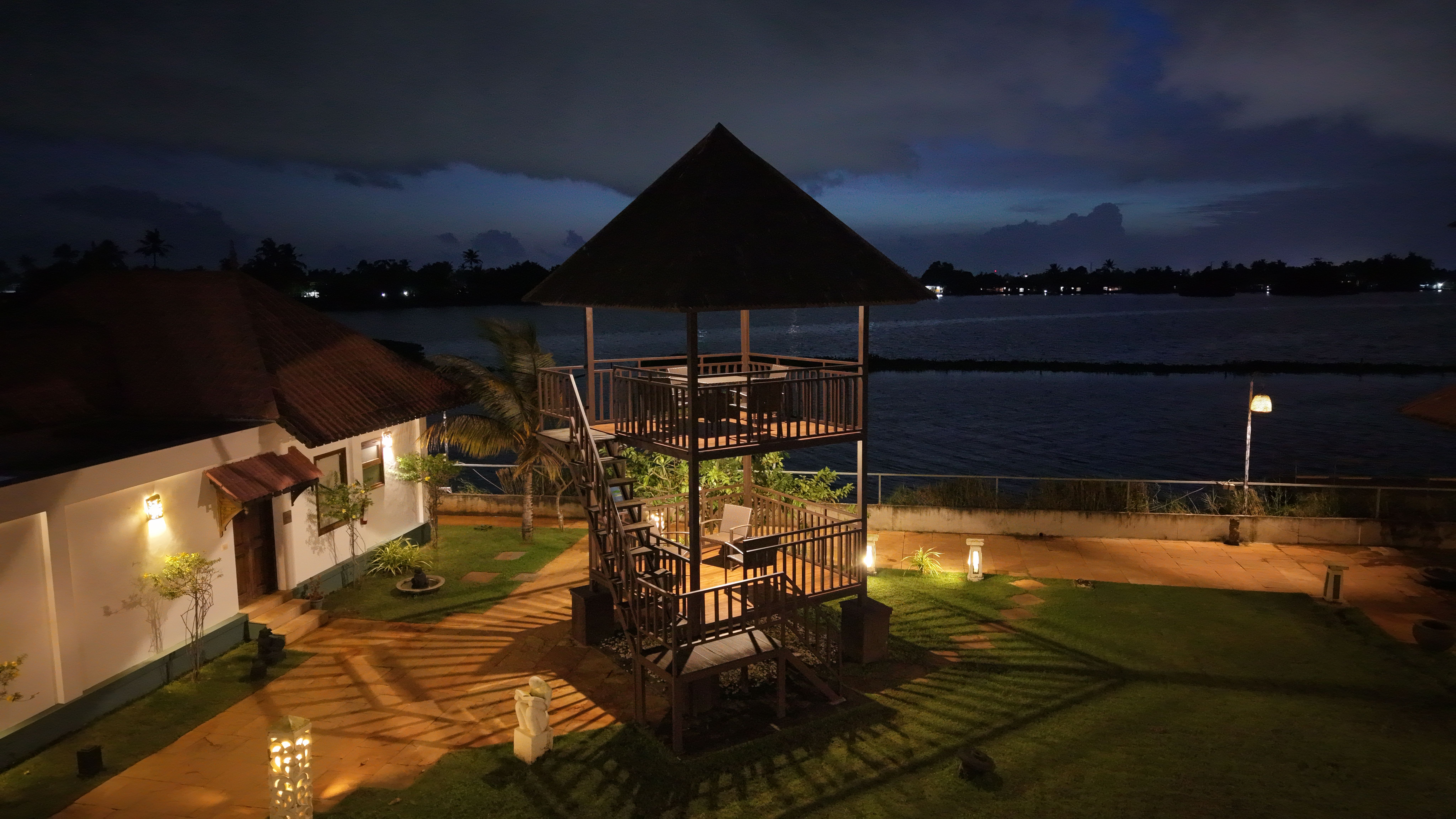 Paloma Back Water Resort | 1 Peaceful Suite with Views by the Backwaters with Shared Pool, Restaurant & Spa