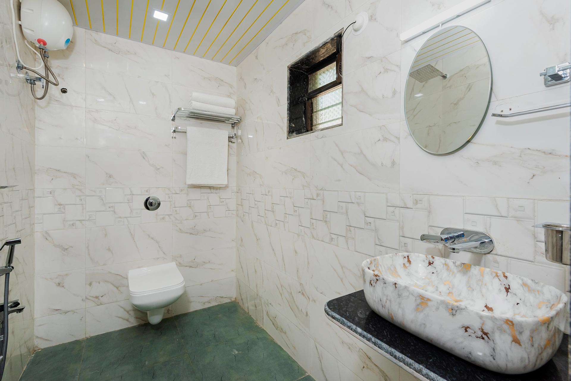 Vivid @ Mango Splash