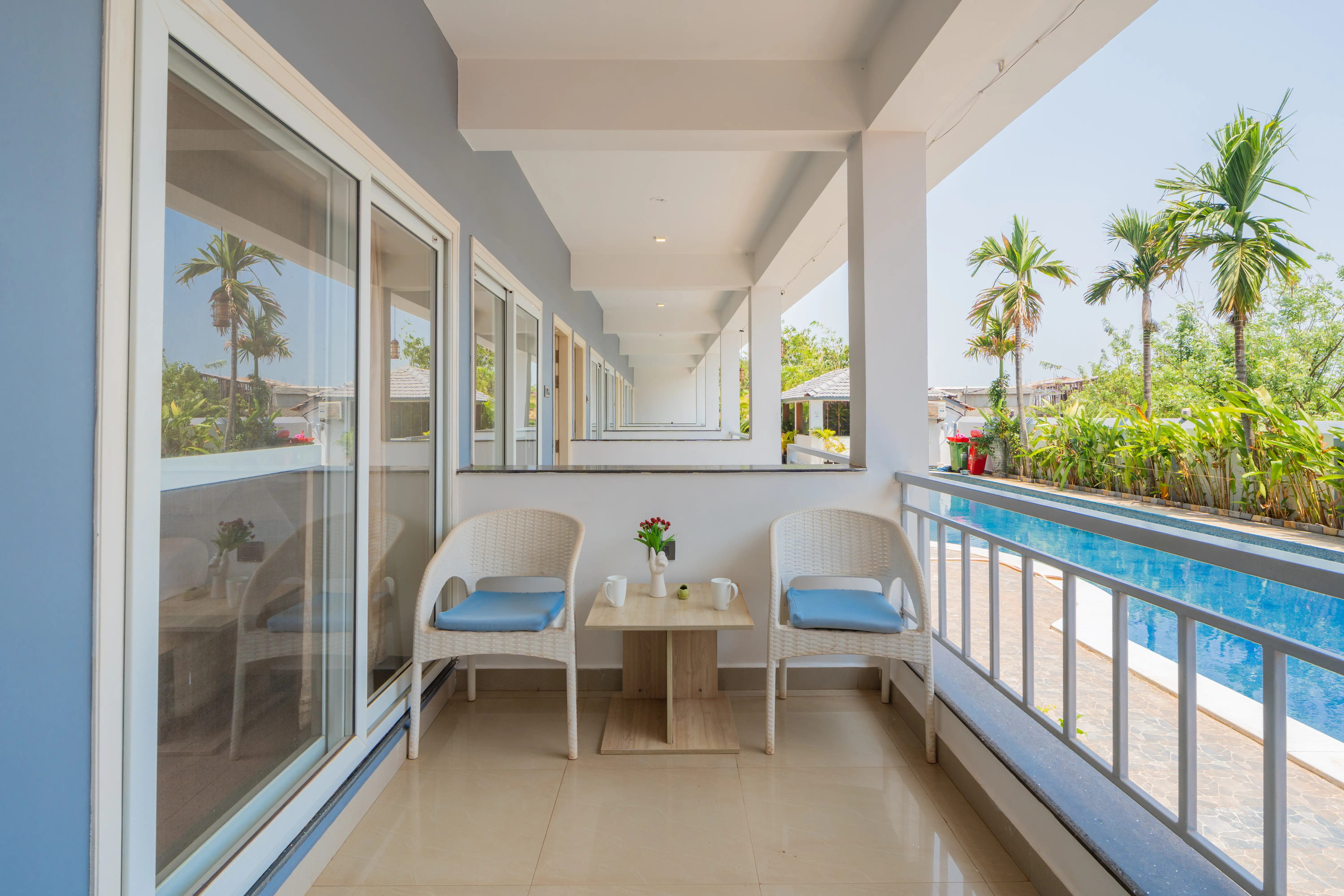 Gracias Seaora | Pet-friendly Retreat With Bathtub, Common Pool, & Restro, Close to Ashwem Beach