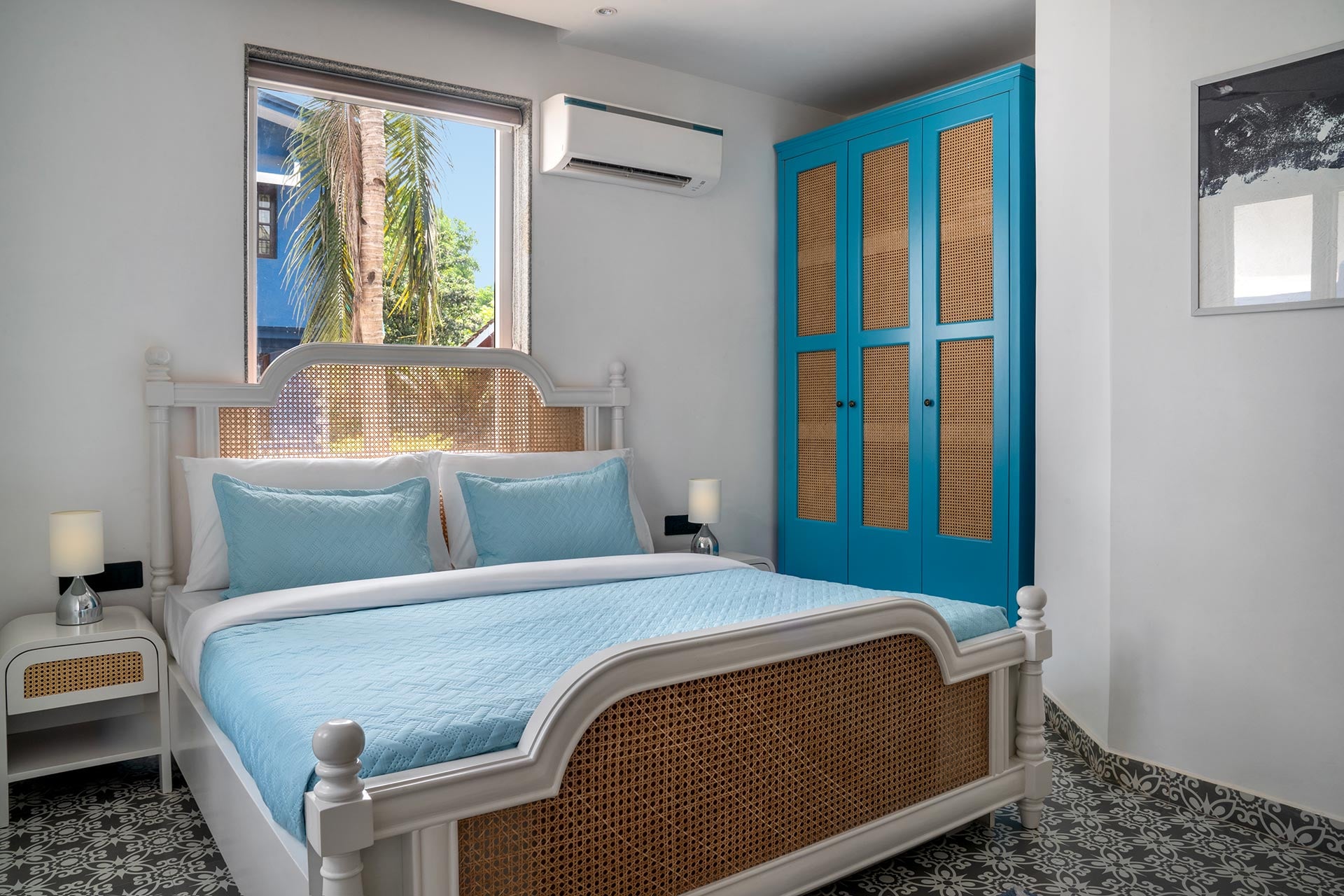 Tarika’s Santorini Hideaway