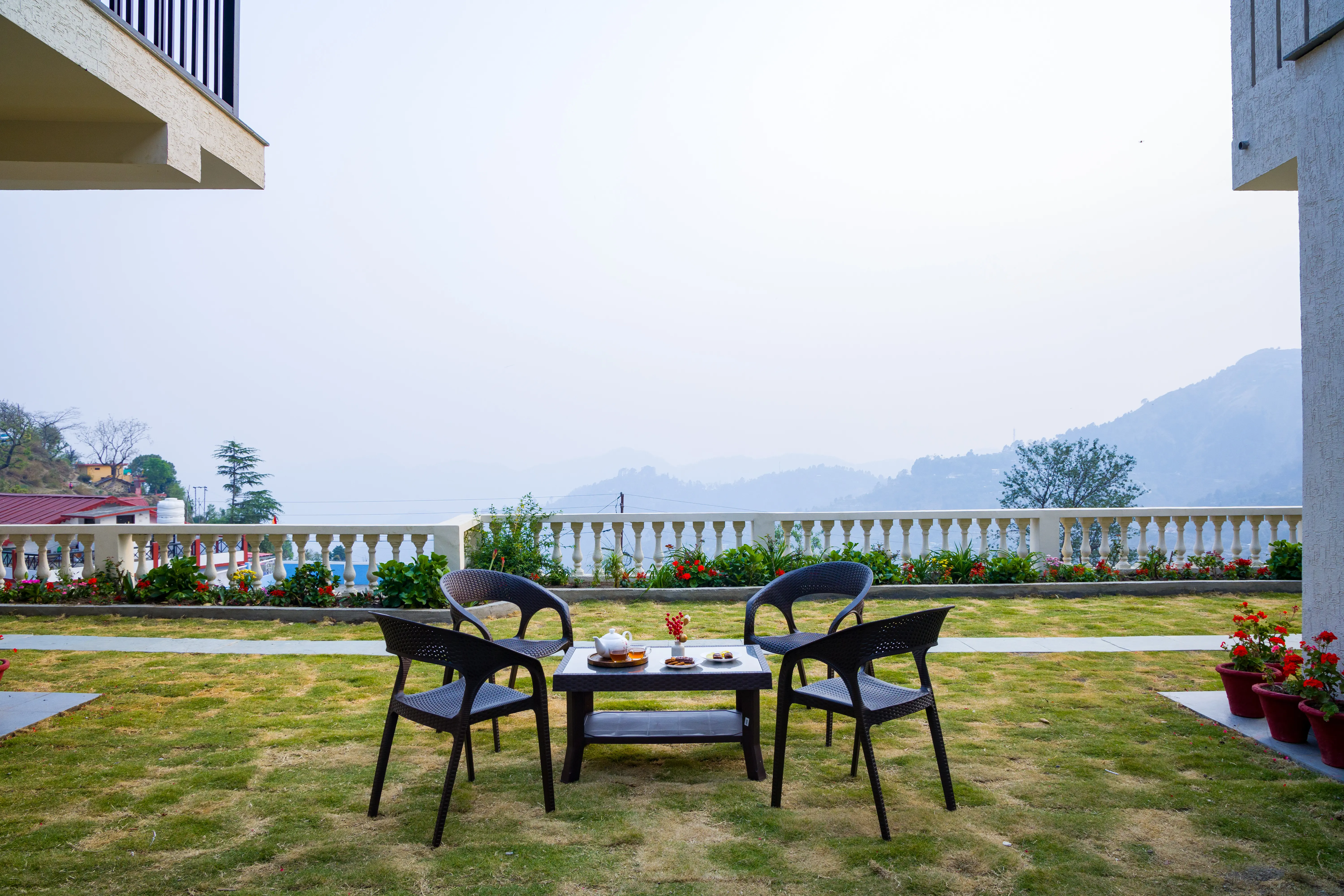 Twin Chalets | 4-BHK Pet-friendly Escape With Valley-facing lawn, Terrace & 2 Living Rooms - Image 3