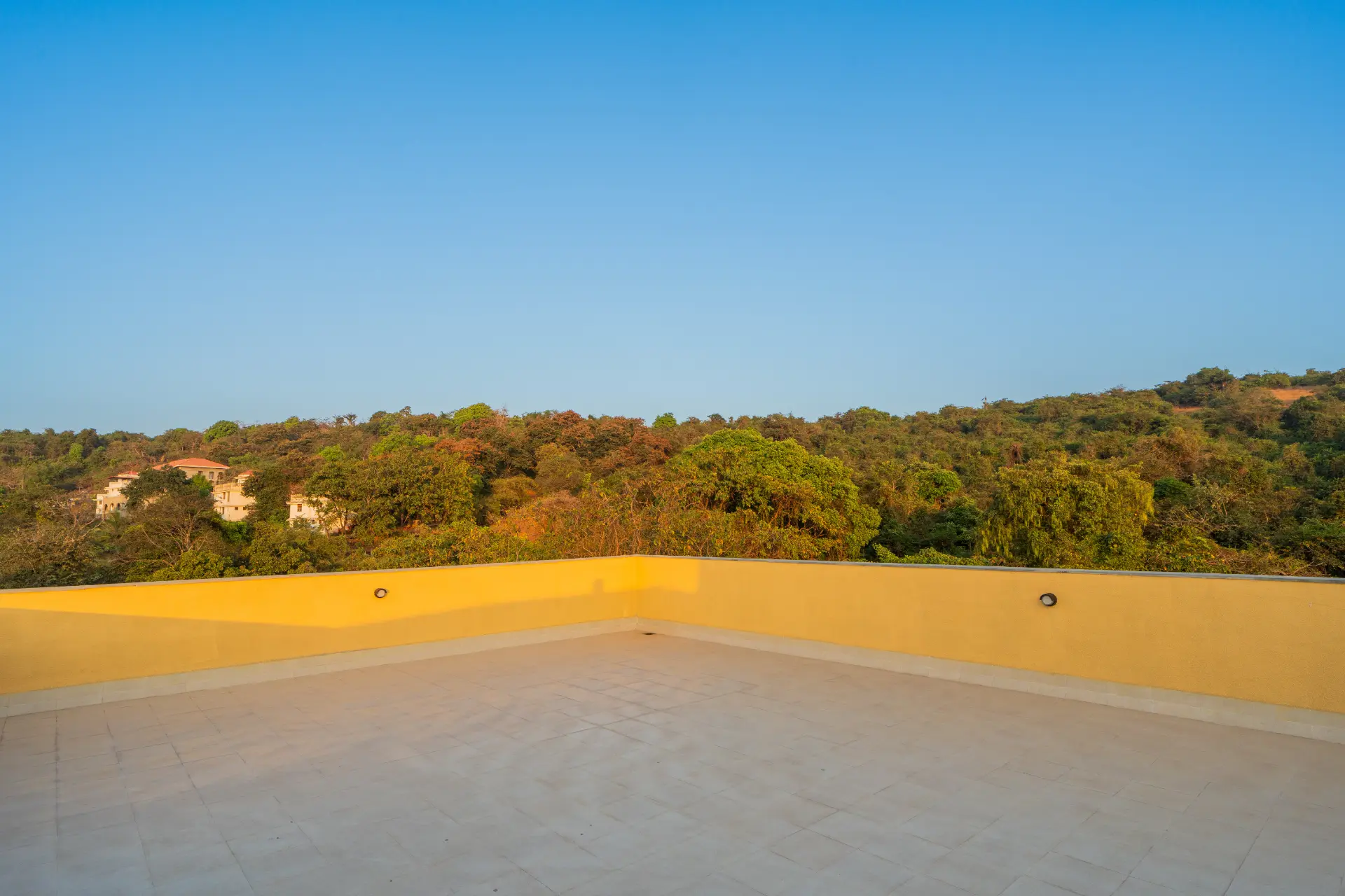 Veera Marina | 3-BHK Penthouse With Terrace, Common Pools & Lift, Near Candolim Beach