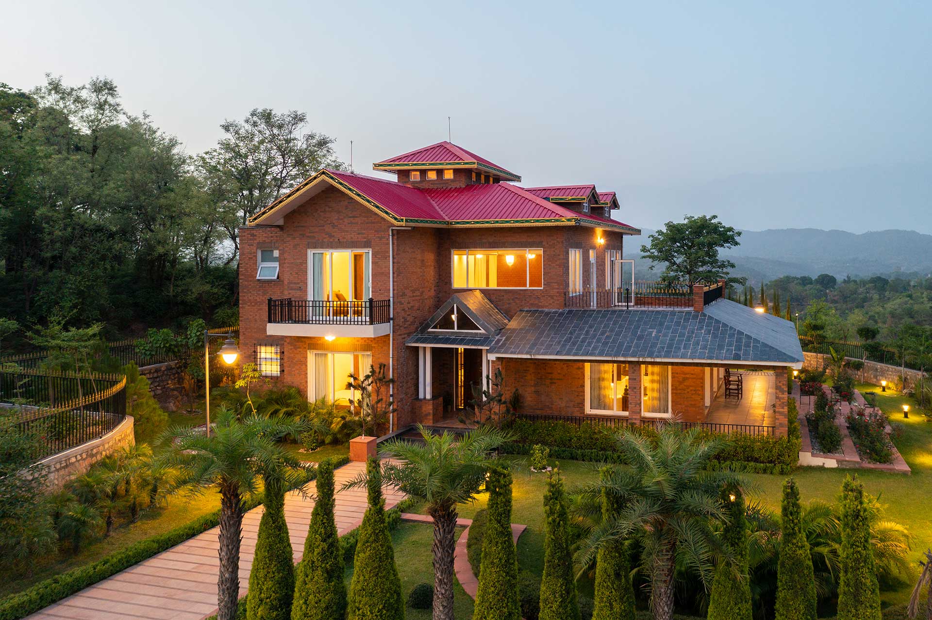 Dhauladhar House - Masrur