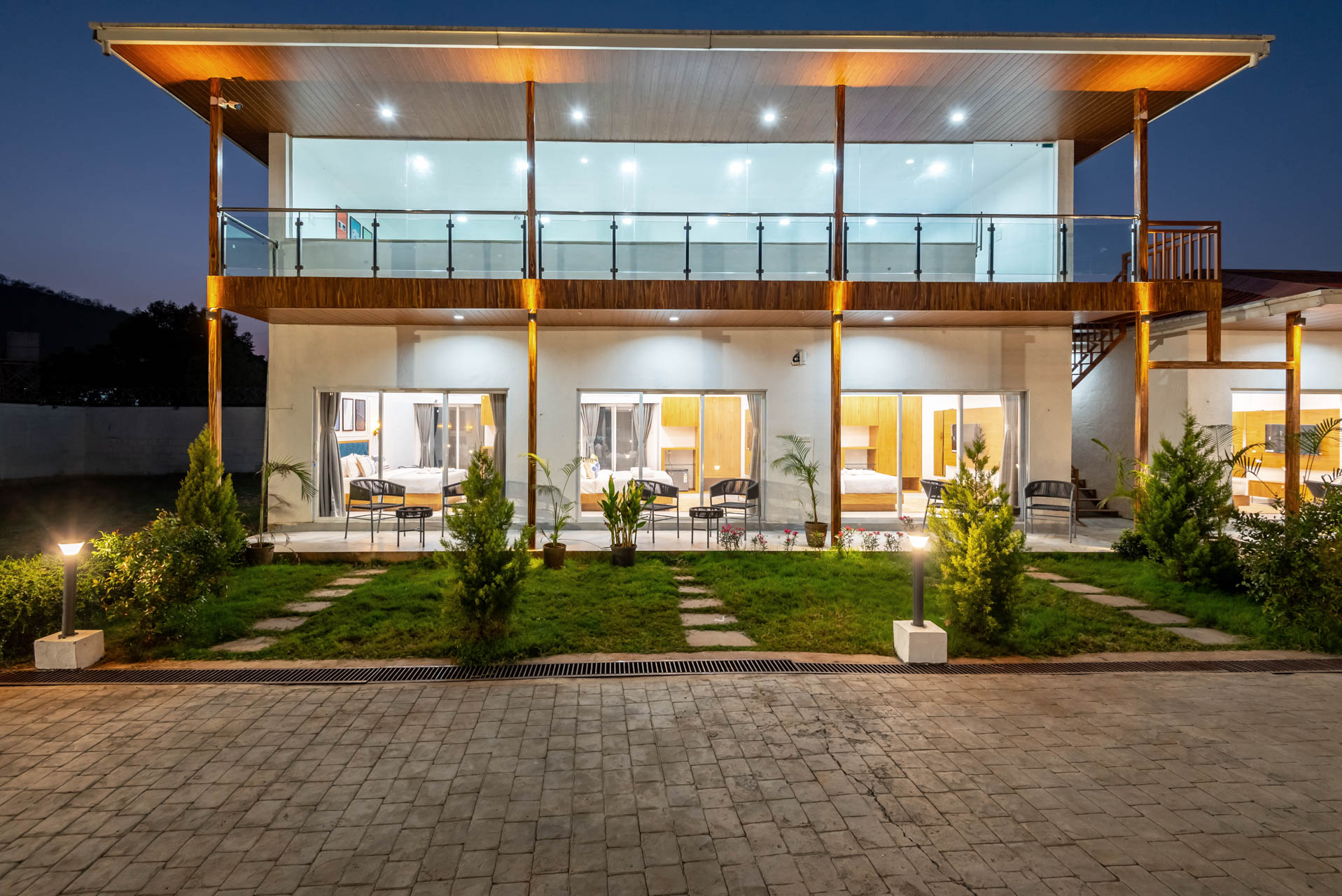 Room 4@The Grand Ten-Cottages