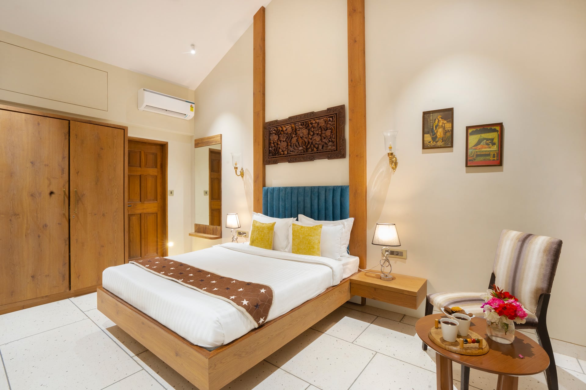 Lawn House @ Sula Wada