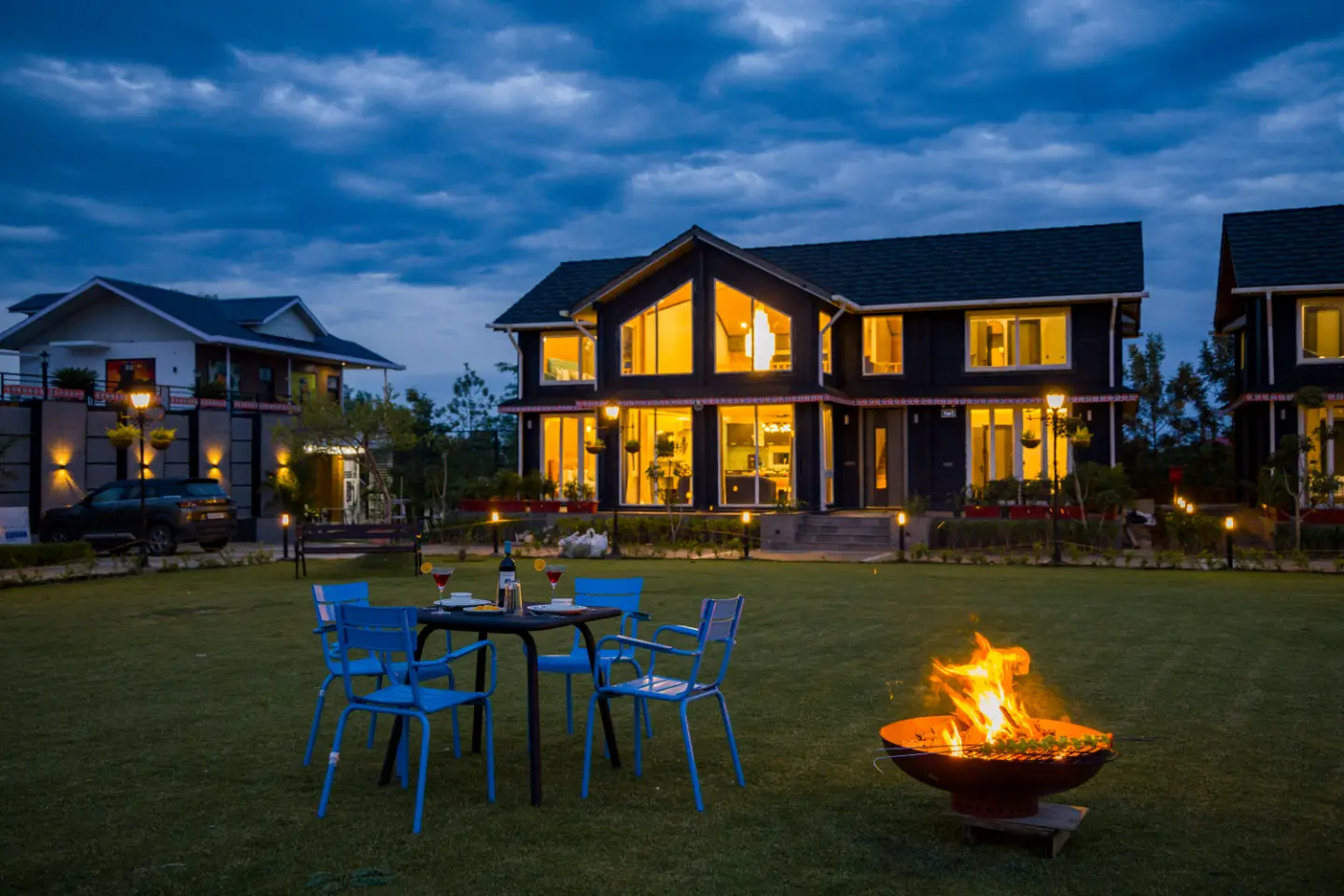 Esh Cottage Birch | Hilltop 4-BHK Retreat with Open-air Jacuzzi, Shared Garden, Pool & Cosy Lounge