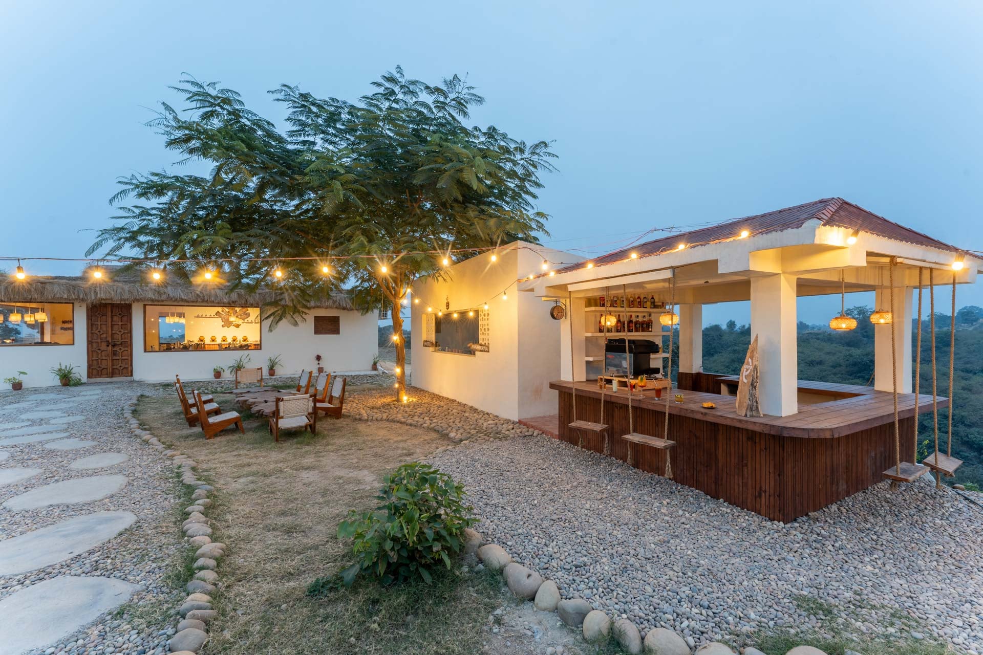 Daik @ Artisanal Heights w/ Jacuzzi and Infinity Pool