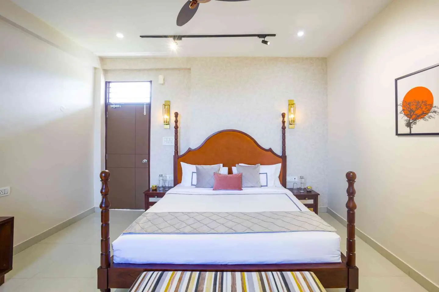 Esh Cottages Willow | Hillside 1-room Retreat With Lush Garden, Common Pool & Restaurant