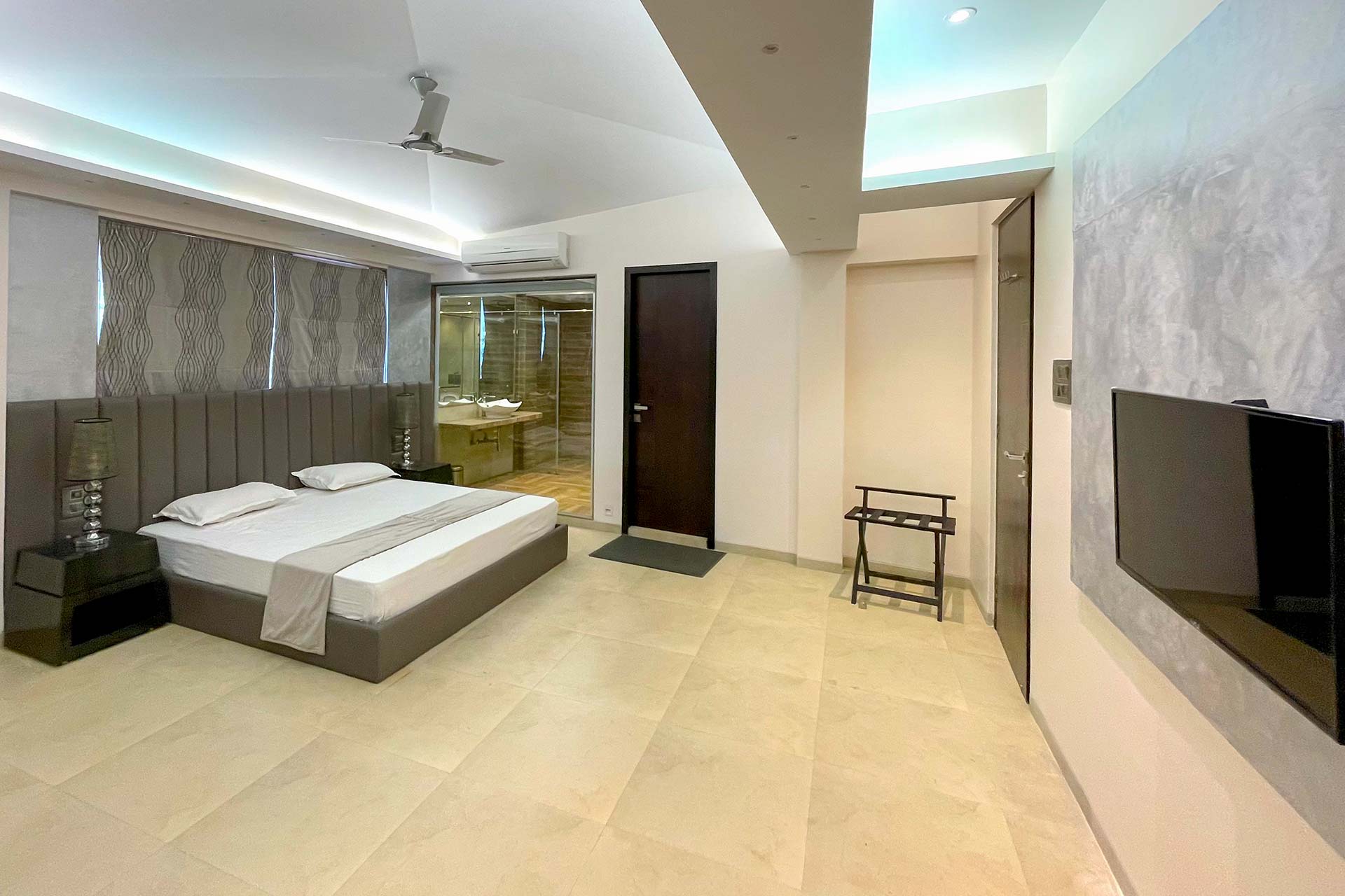 3 Rooms @ Grande Montana