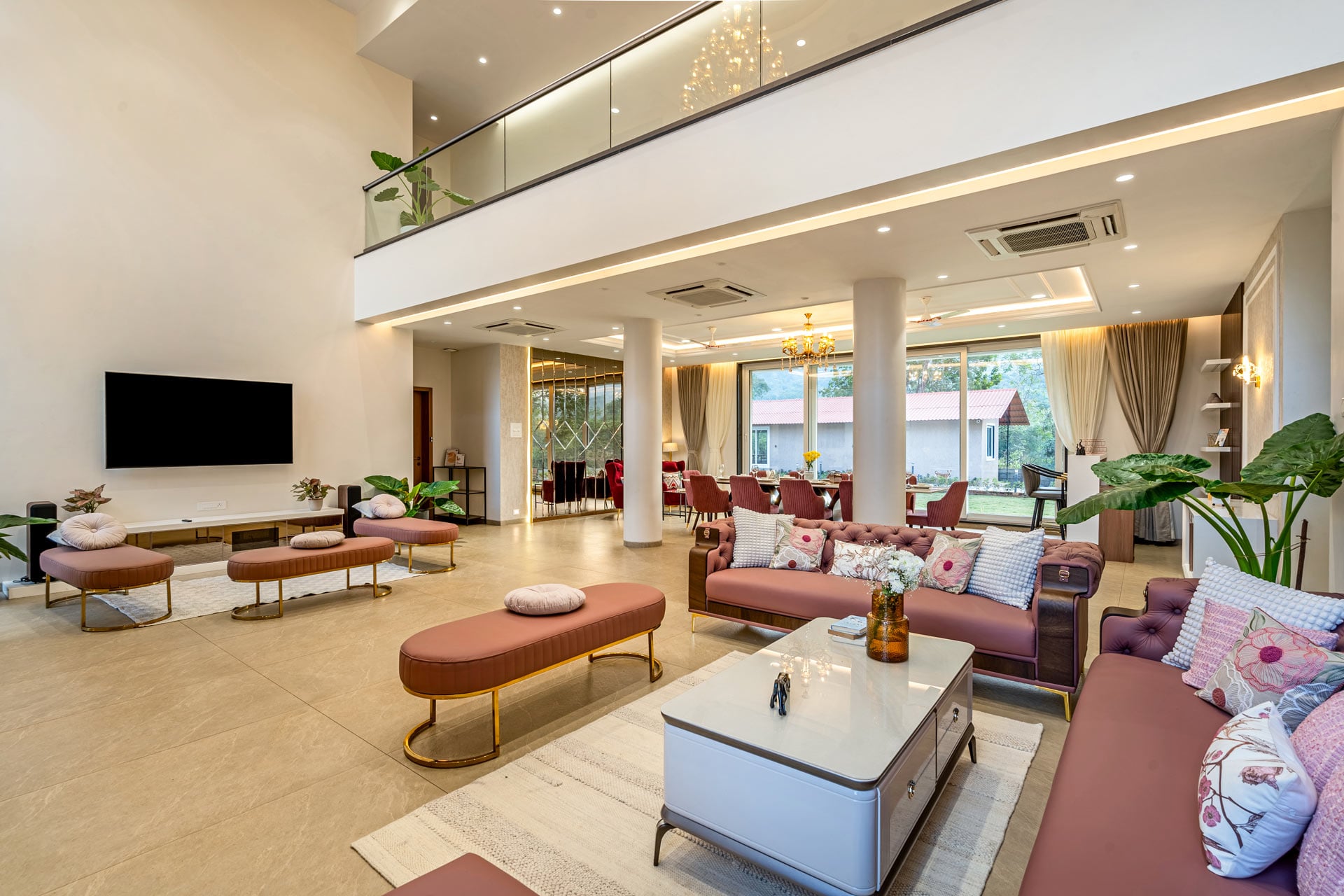 The Grand Crest w/ Presidential Suite - Image 5