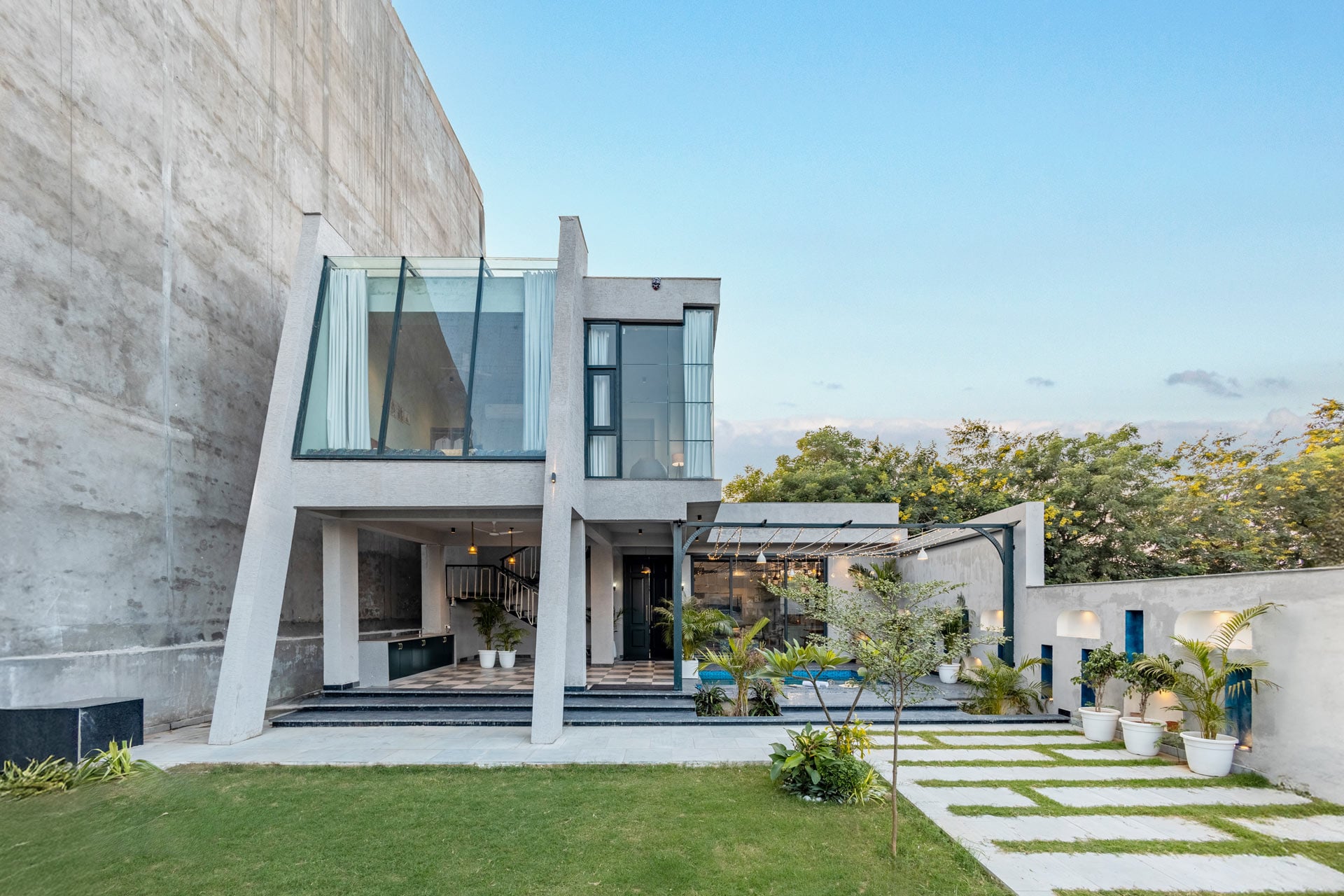 Flicker @ Starlit Manor