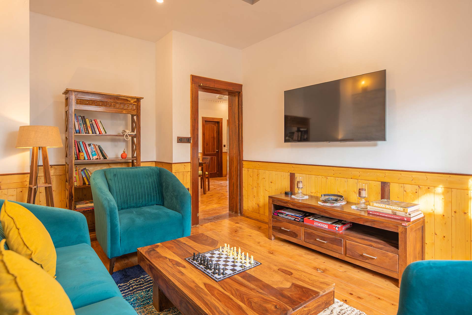 Mist @ Cottage On The Lake - Image 5