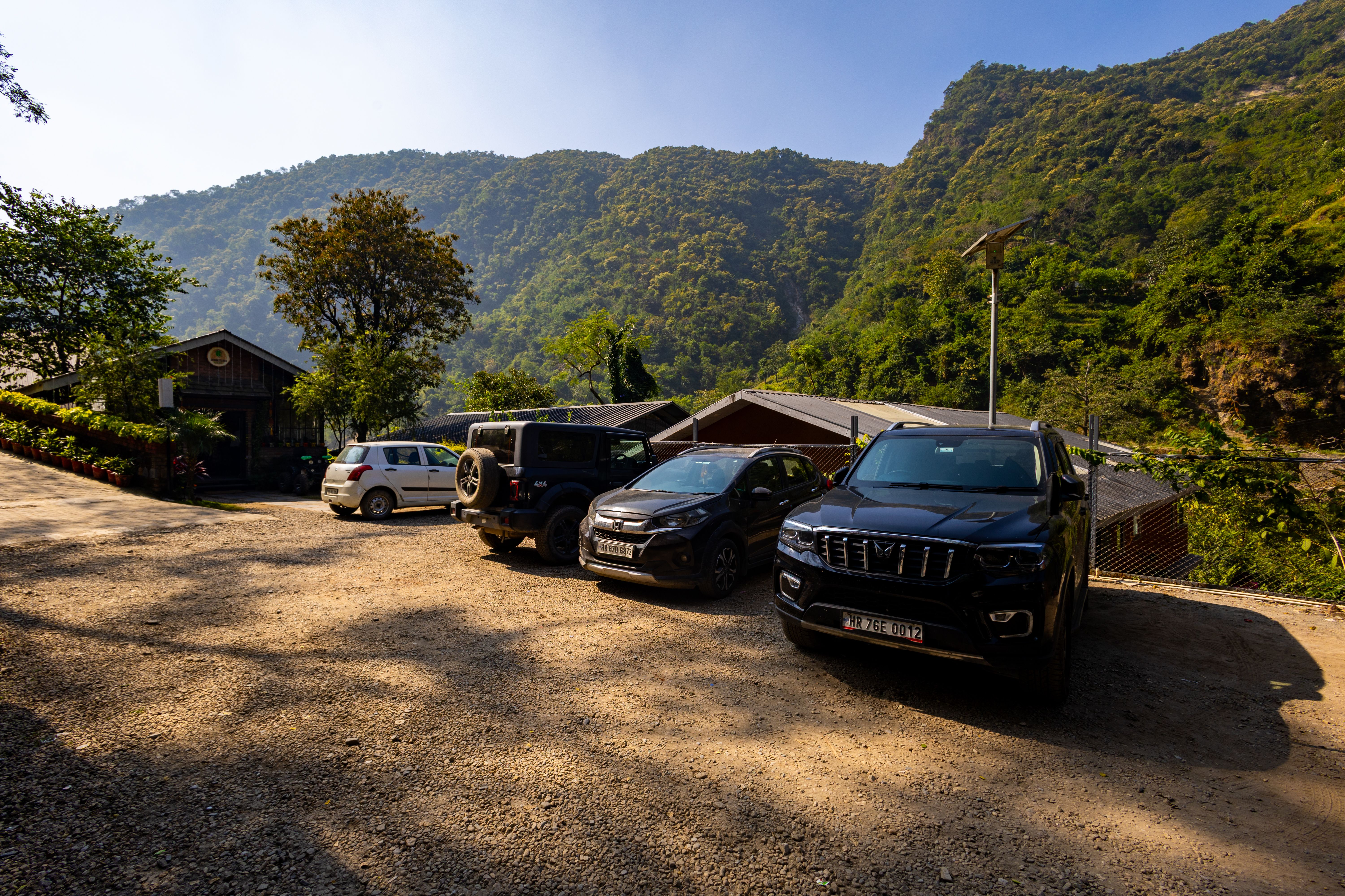 Granny’s Den | 1 Pet-friendly Hut With Bathtub, Shared Pool, Restaurant & Gazebo by the River