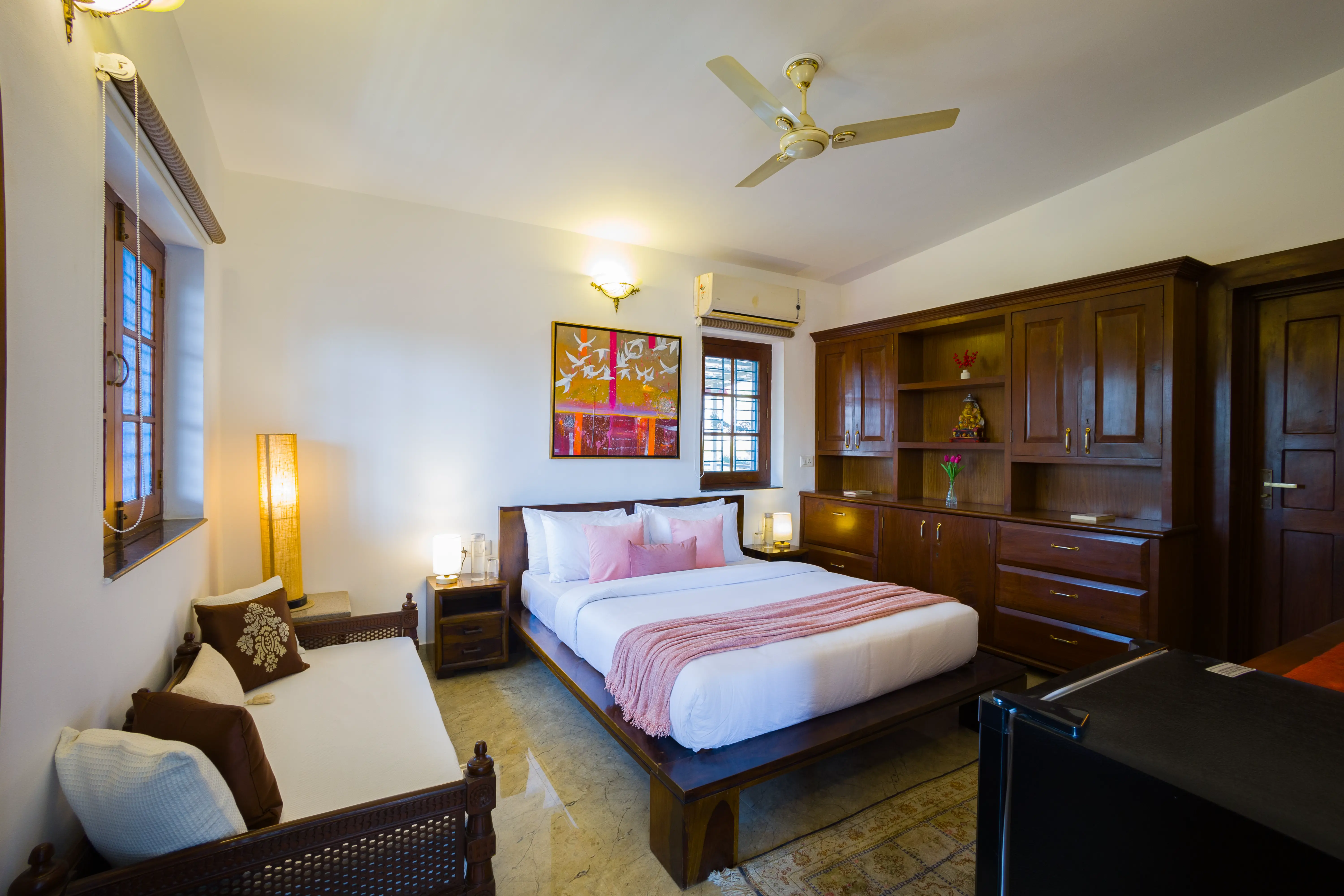 Farm Naturelle | Pet-friendly 3-BHK Farmhouse Near Jim Corbett With Garden, Terrace & Orchards 