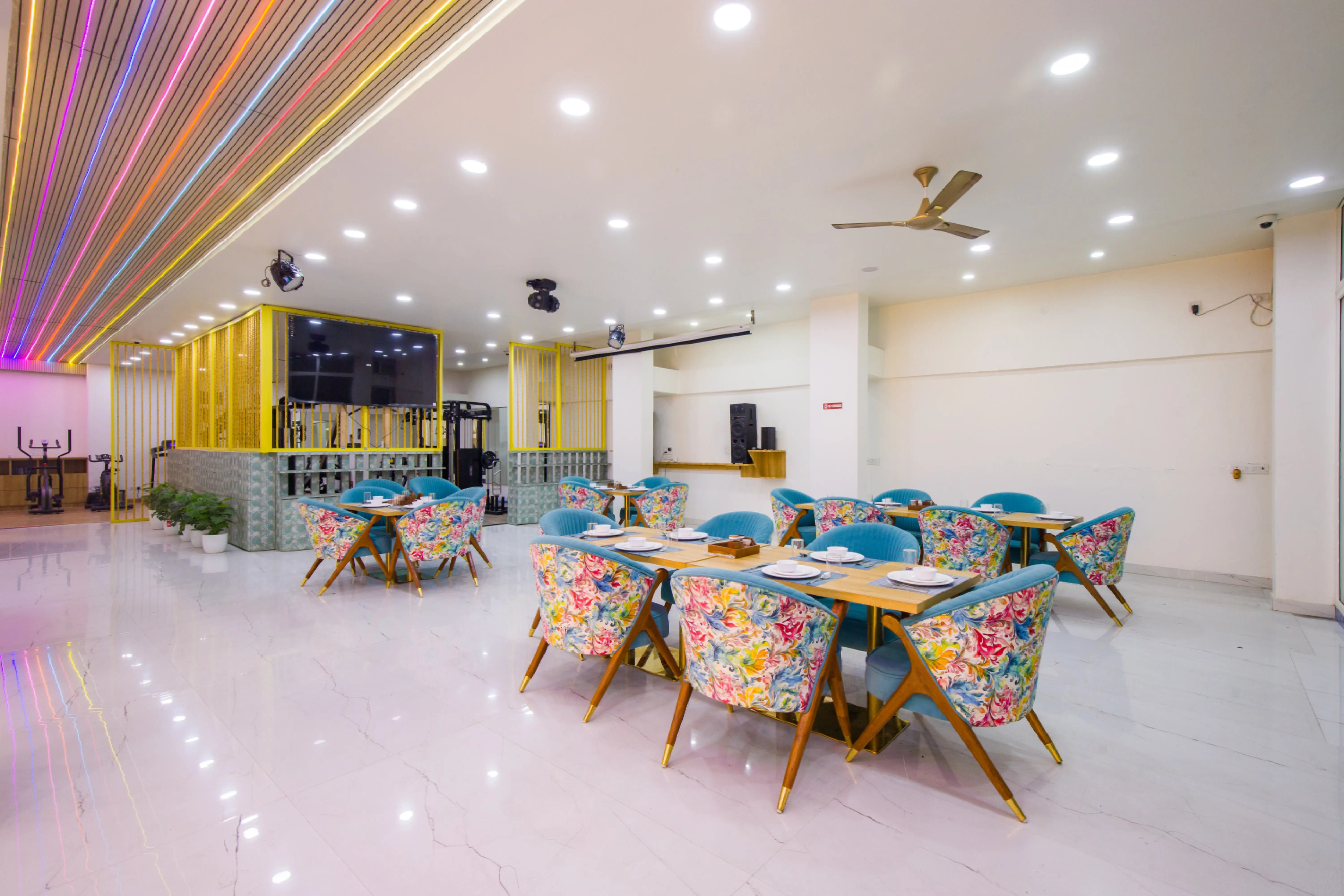 Miyabi Executive Suite | Elegant 1-BHK Suite With Common Pool, Gym & Restaurant - Image 2