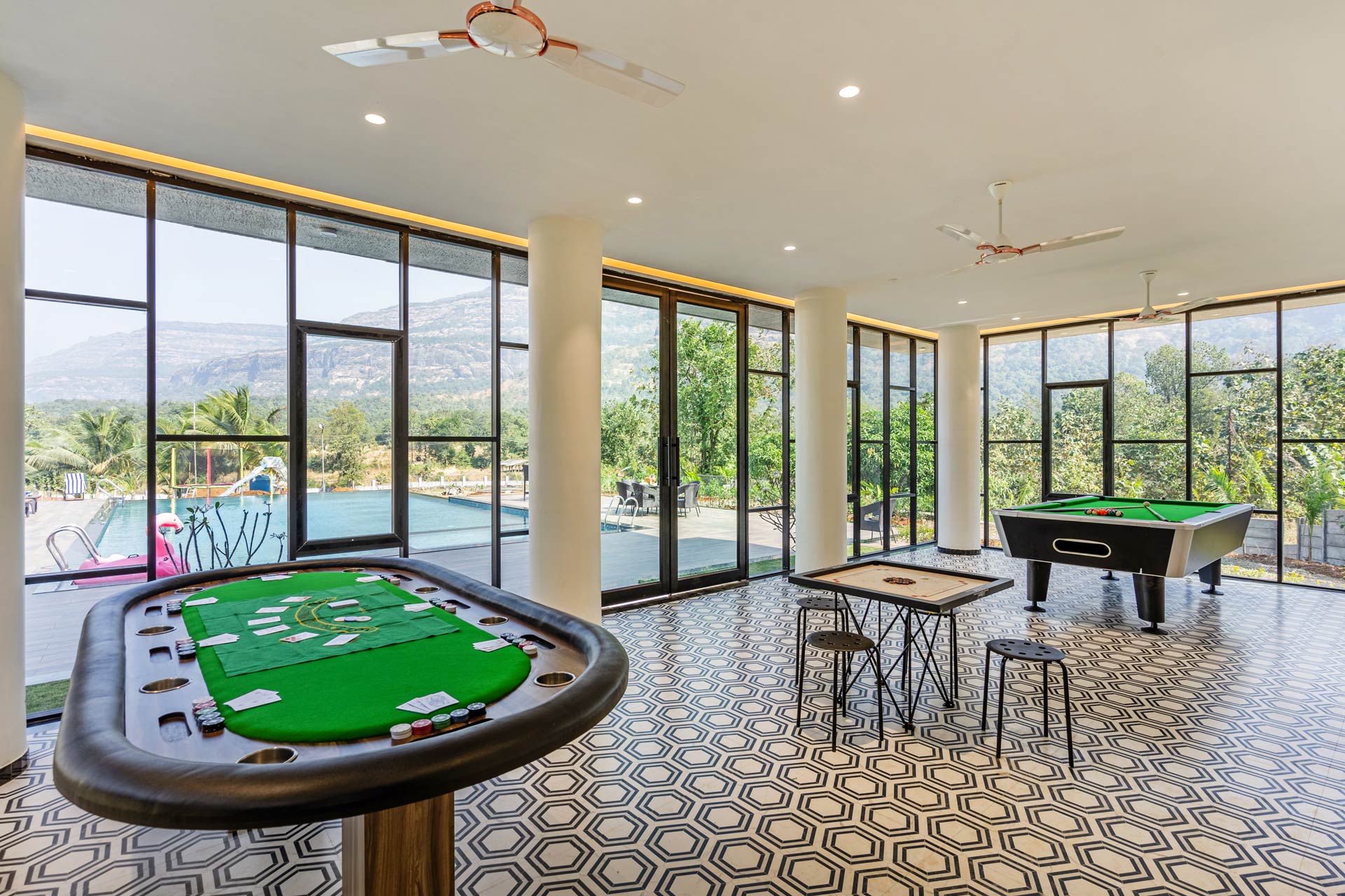 The Grand Crest w/ Presidential Suite - Image 4