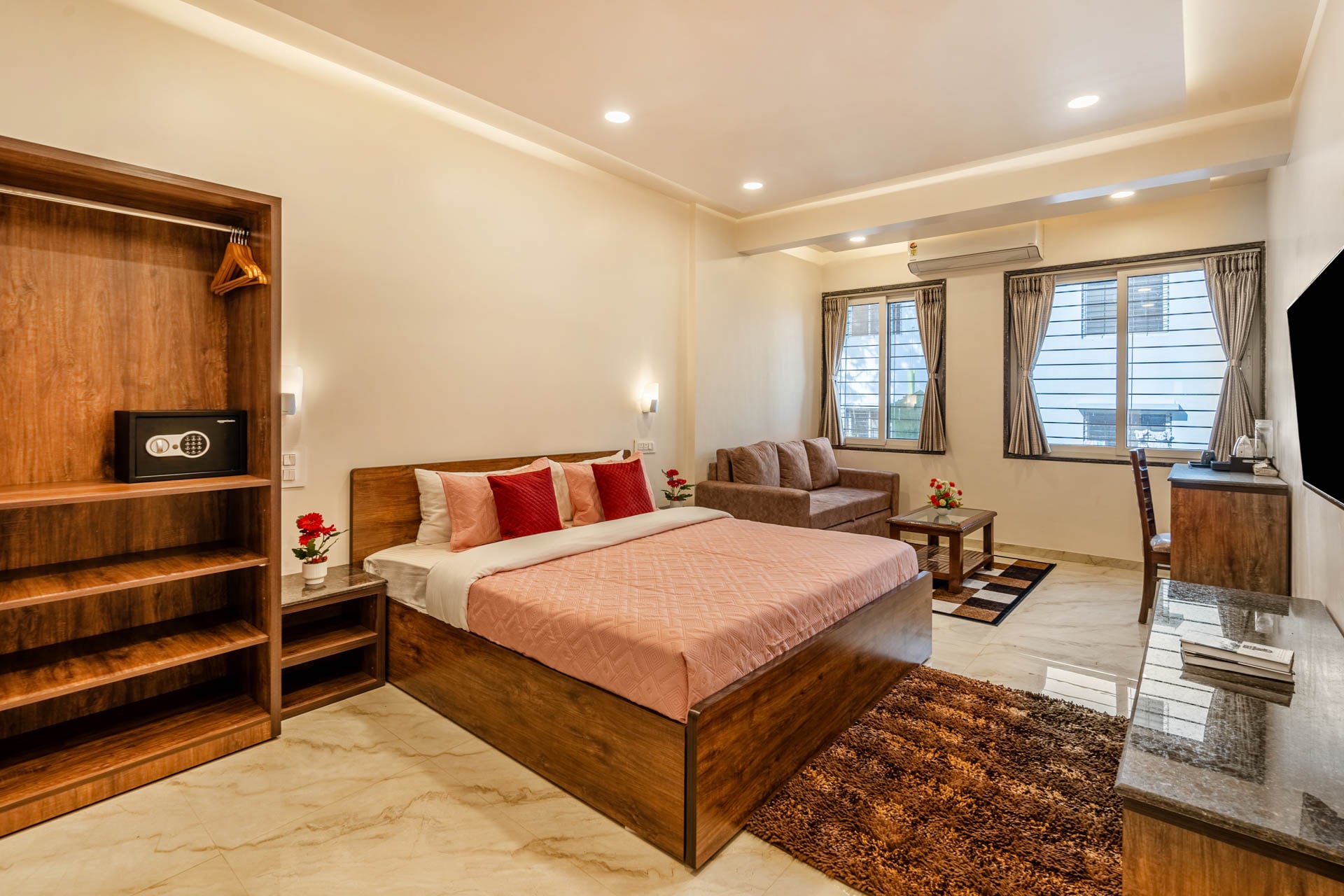 Premium 1 @ Serenity Skies Apartment - Image 5