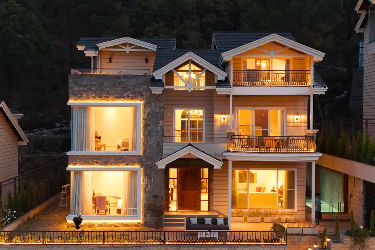 The Royce | Ultra-Luxe 4-BHK Villa With Private Pool, Jacuzzi, Steam Room & 360° Hill Views