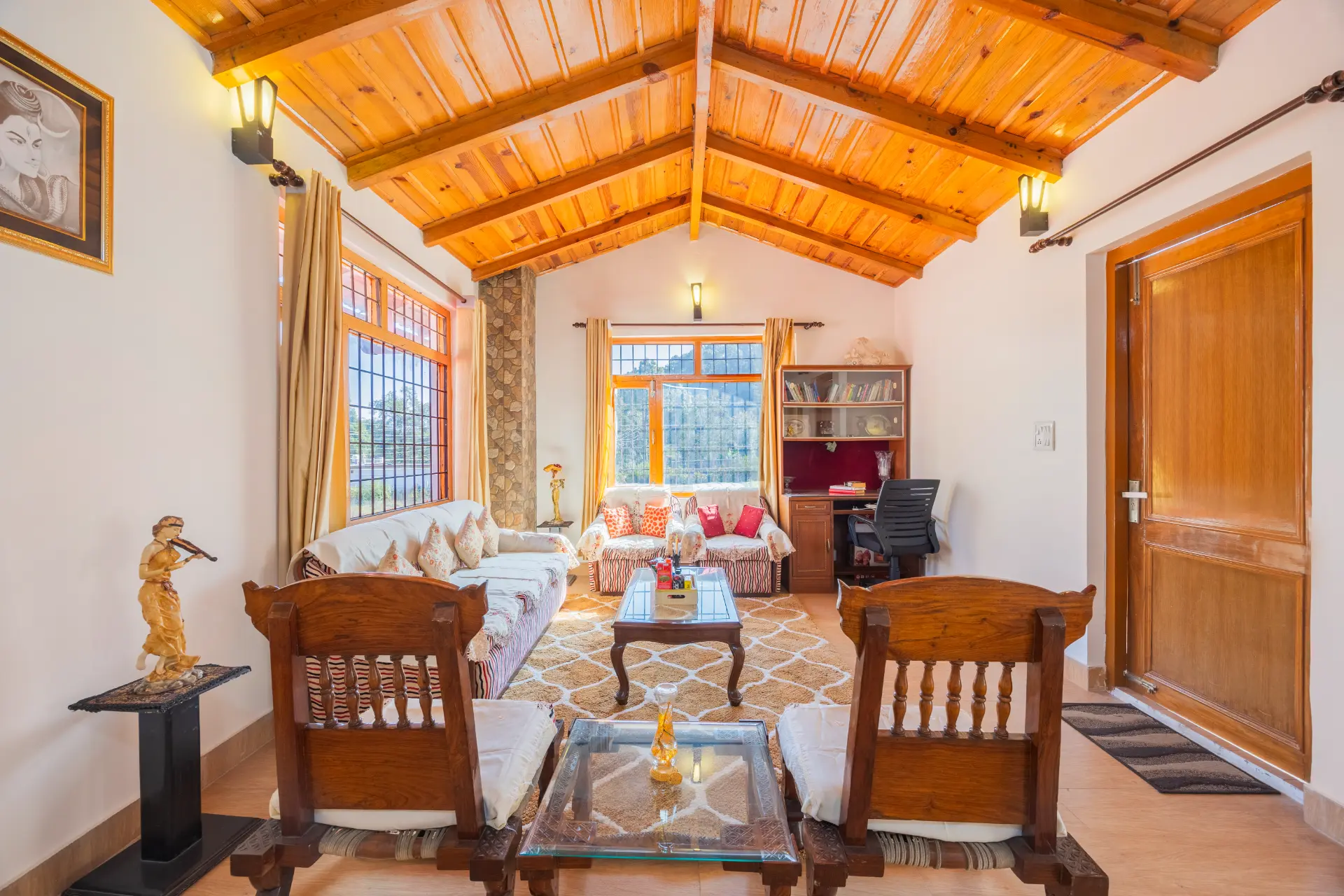 Rose Cottage | 3-BHK | Balcony | Proximity To Popular Attractions - Image 3