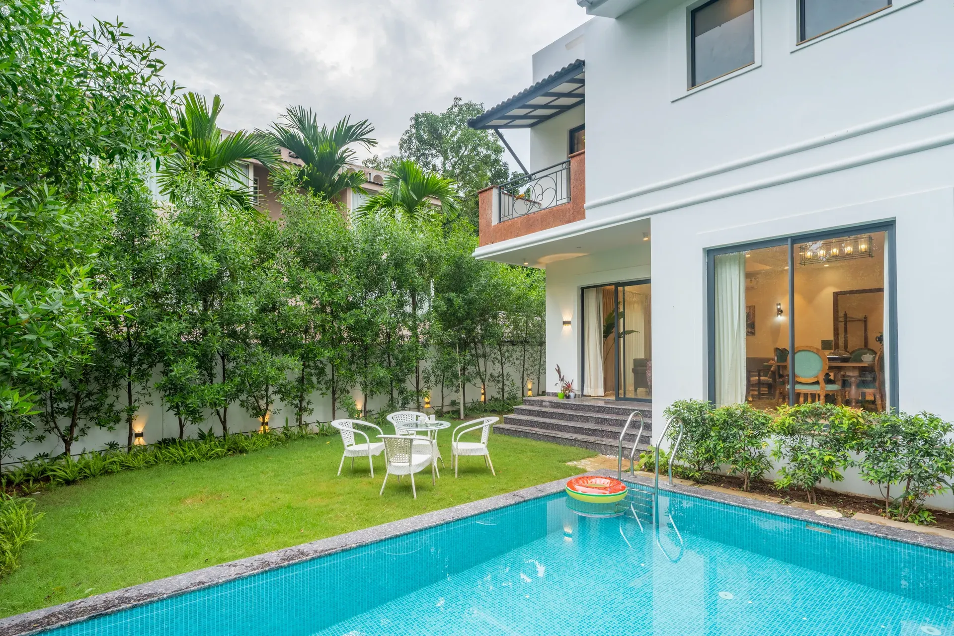 Laguna Aura | 4-BHK | Pvt Pool & Garden | Bar