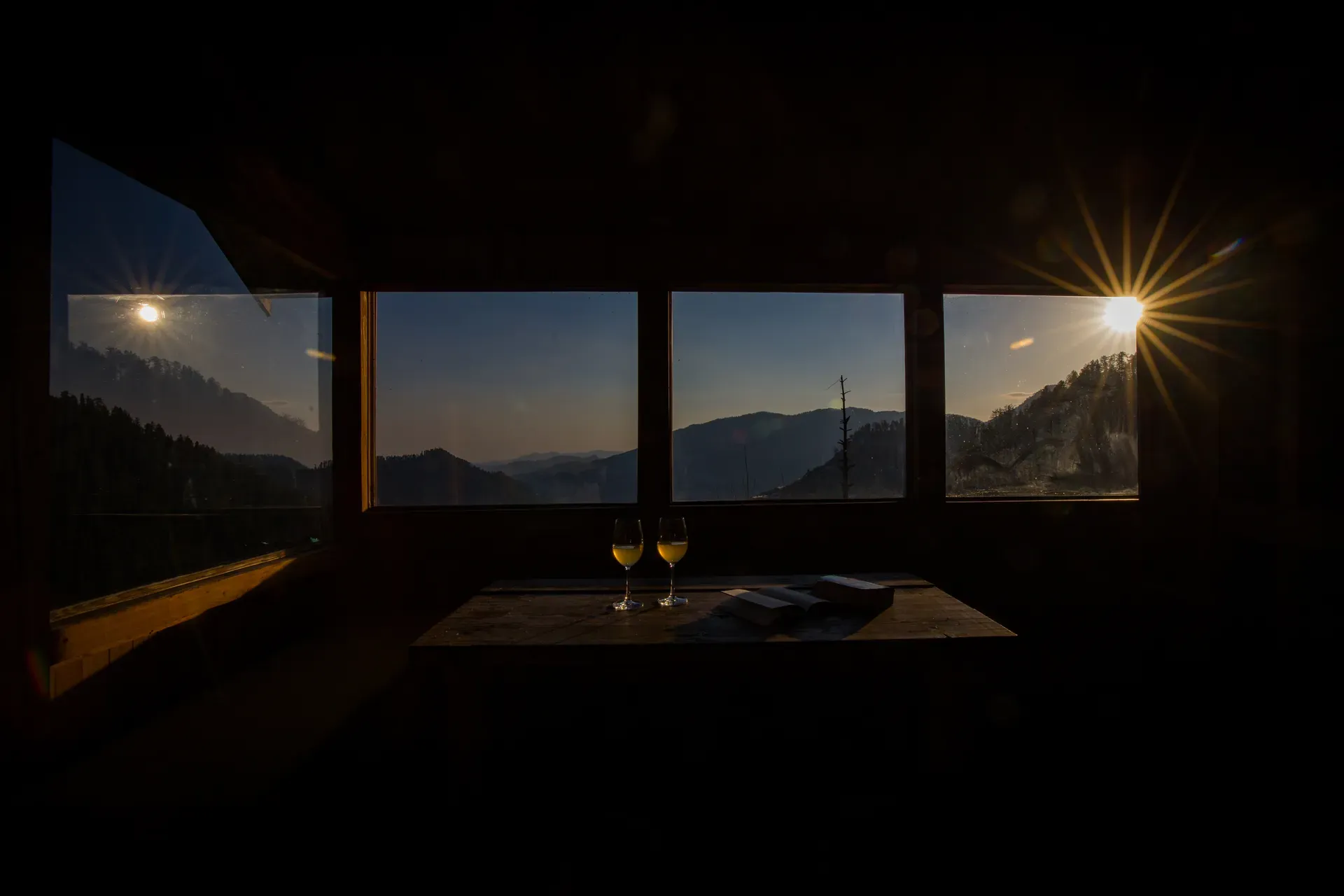 Silvana | Pet-friendly 3-Bedroom Retreat With Attic, Sauna & Garden Near Haku Temple