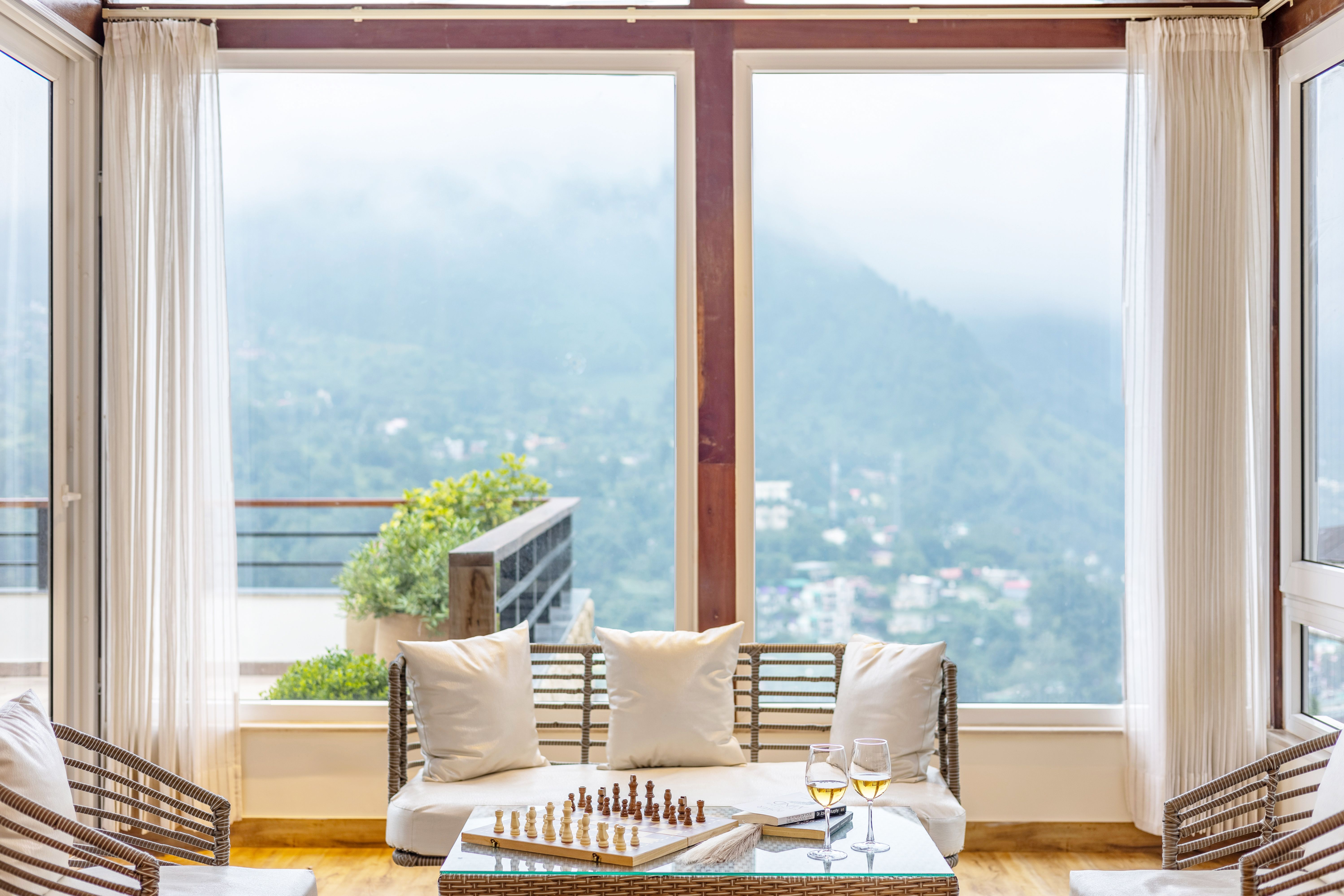 Antarmann Casa Ember | 2-BHK | Terrace | Lake View - Image 4