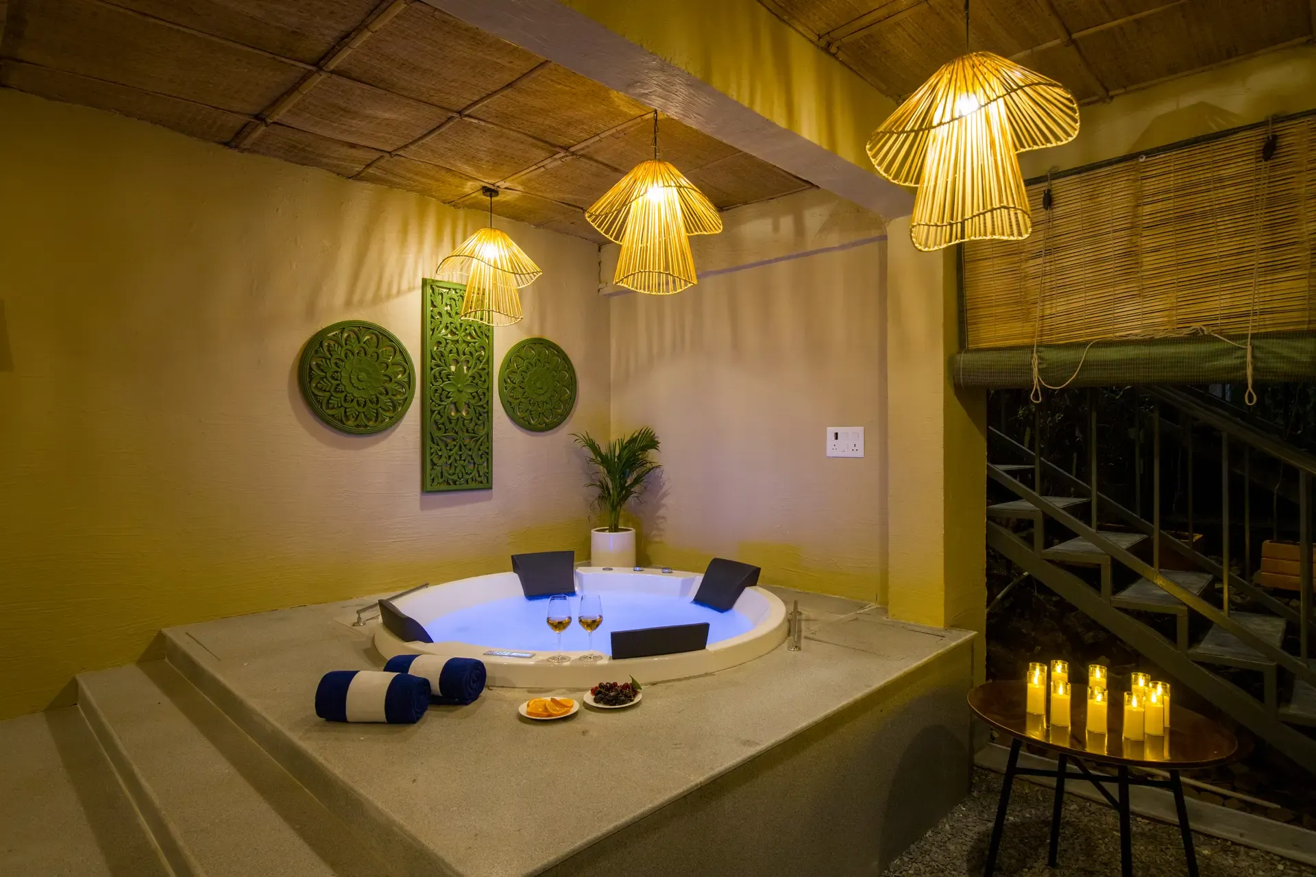 Sirmour Baag Merlot | Hillside Pet-friendly Cottage With Jacuzzi, Balcony & Restaurant