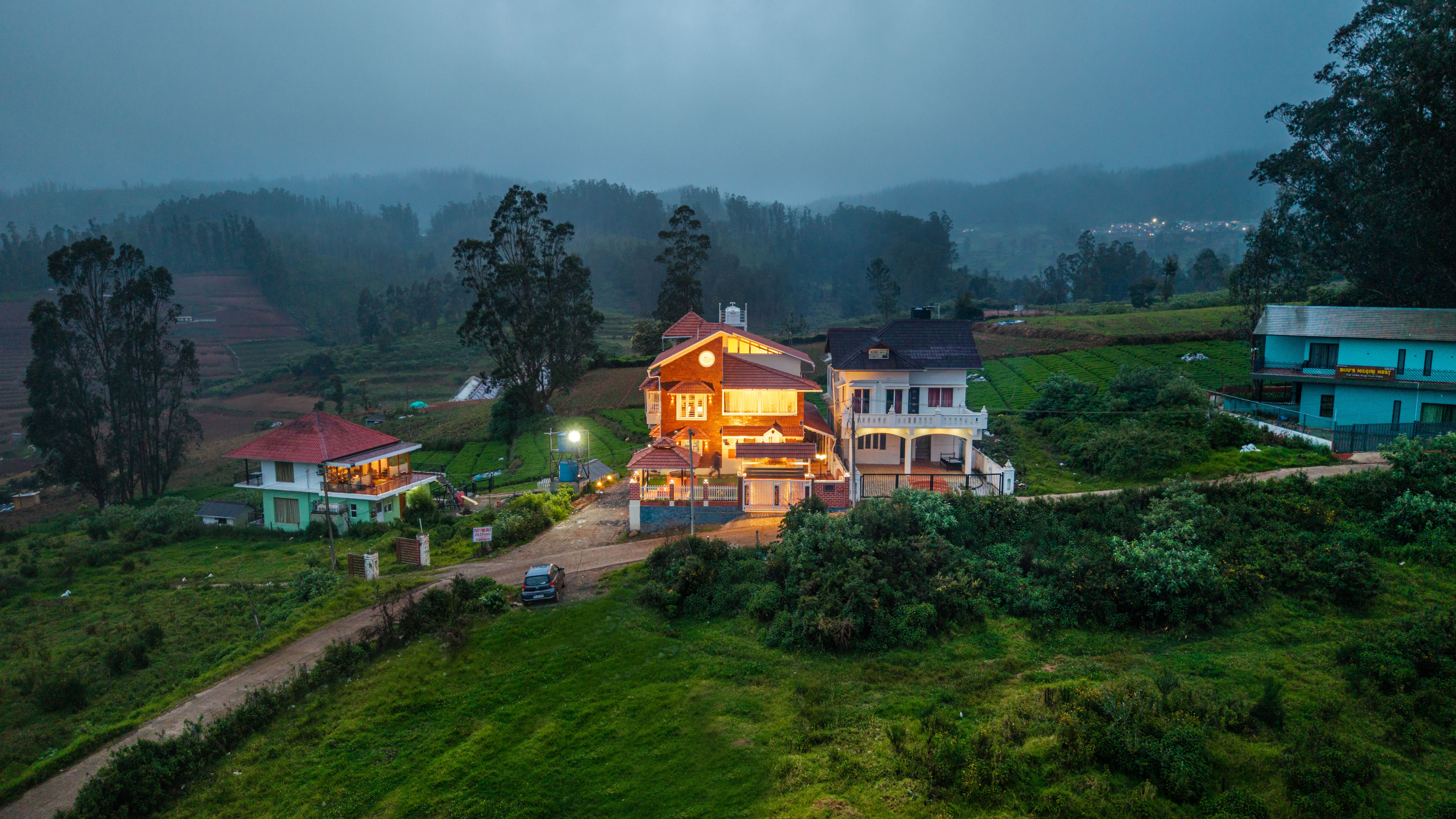 Mihirika’s Nirvana | 5-BHK With Garden, Gazebo, Bonfire Pit & Scenic Views; Near Karnataka Garden